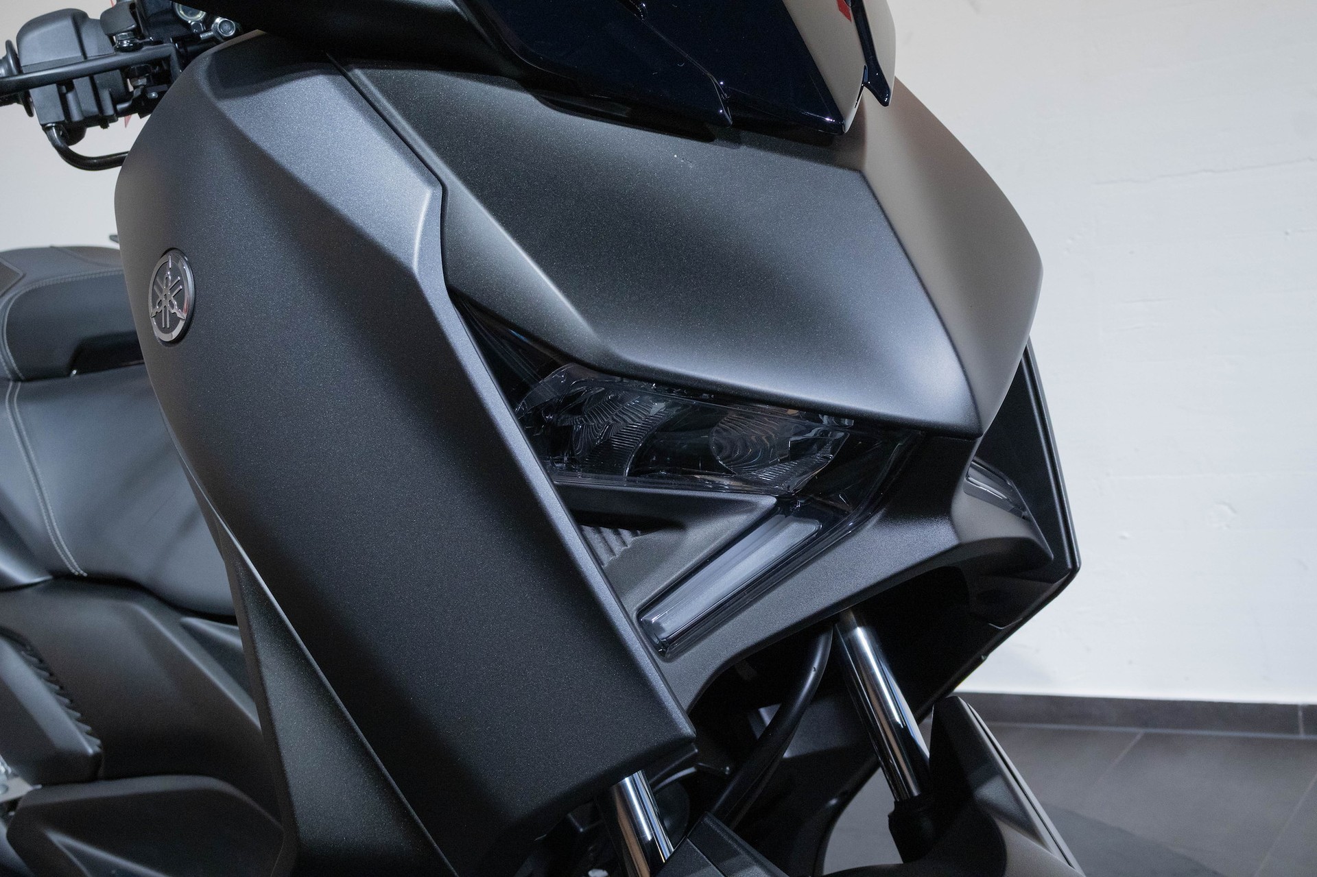 YAMAHA XMAX 300-image-10
