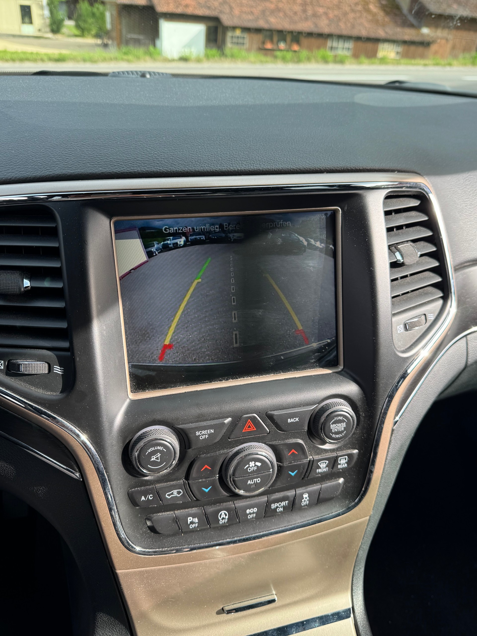JEEP Grand Cherokee 3.0 CRD Summit Automatic-image-5