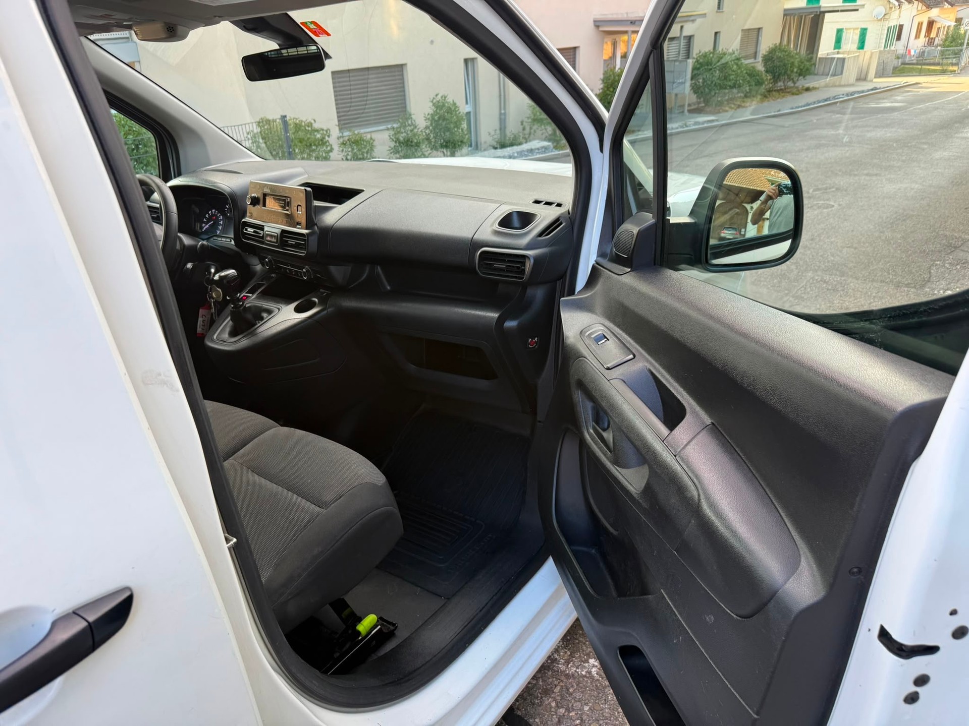 TOYOTA Proace City Van 1.5D Active Medium-image-7