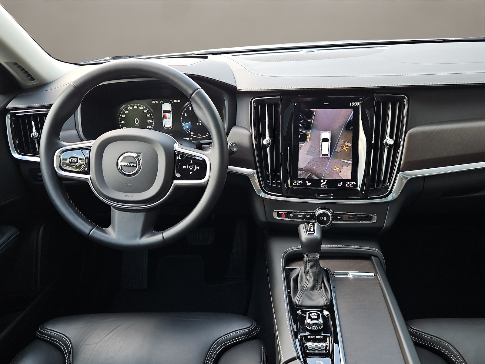 VOLVO V90 Cross Country 2.0 T5 Pro AWD-image-12