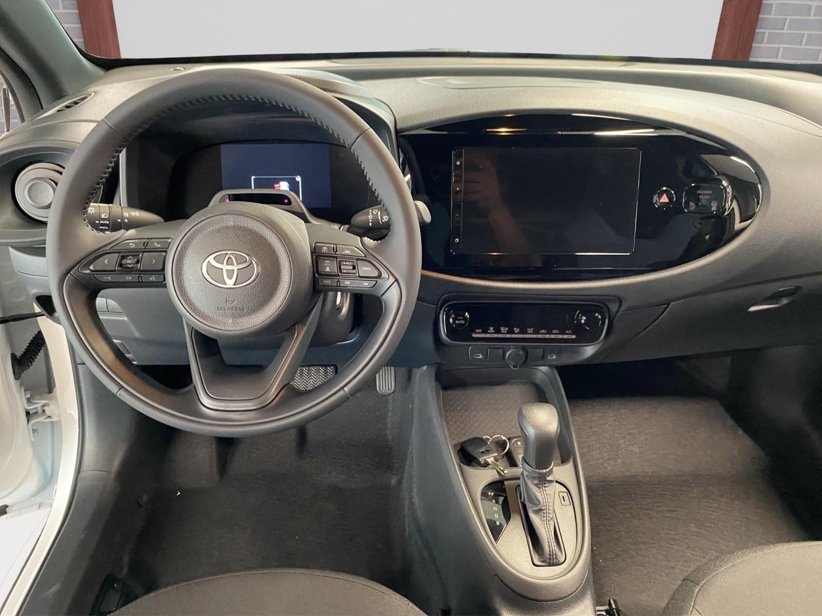 TOYOTA Aygo X 1.5 VVT-i HSD Comfort-image-6
