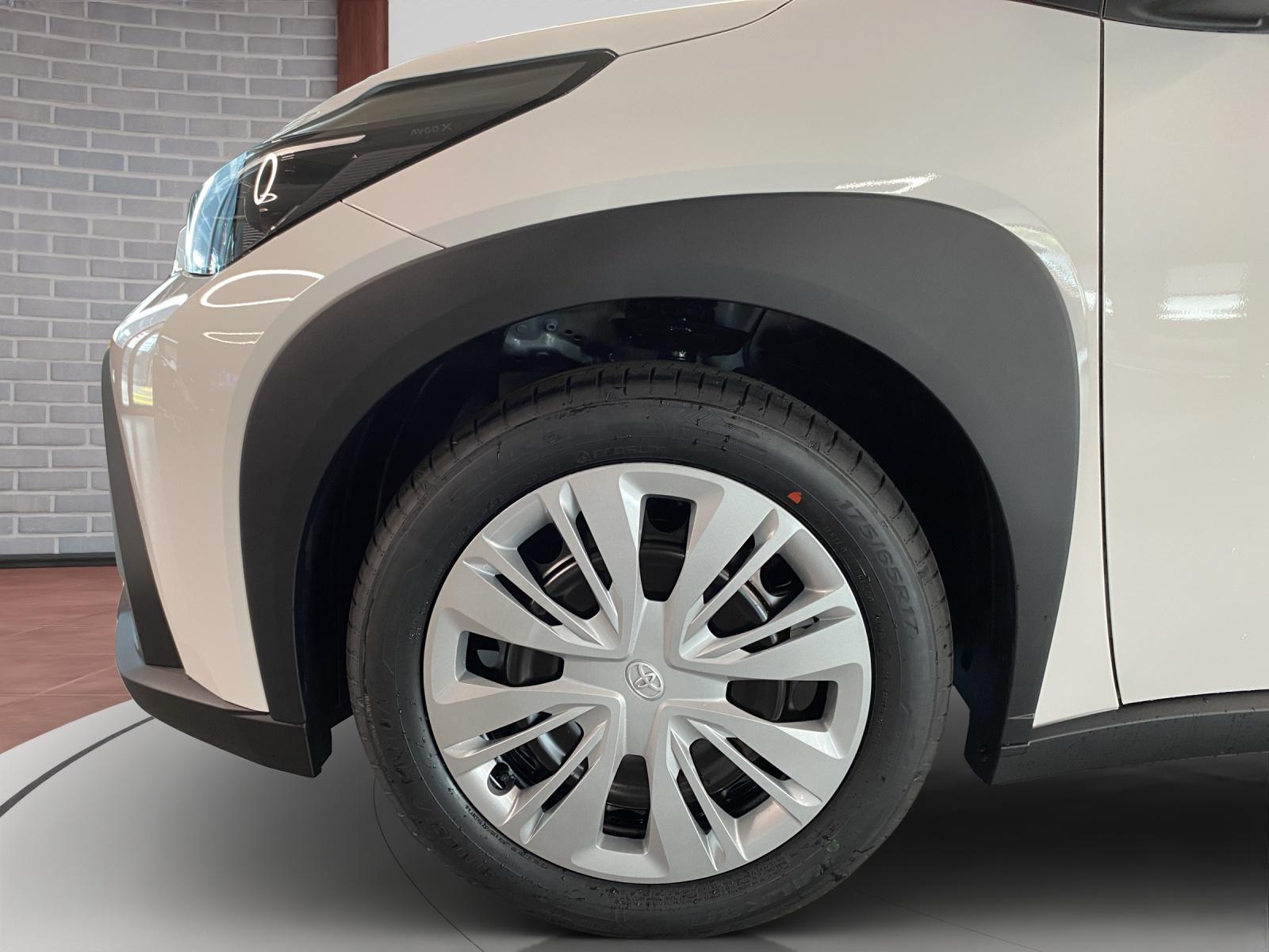 TOYOTA Aygo X 1.5 VVT-i HSD Comfort-image-9