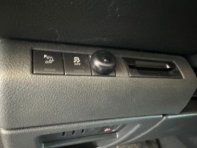 PEUGEOT 3008 1.6 16V T Style Tiptronic-image-13