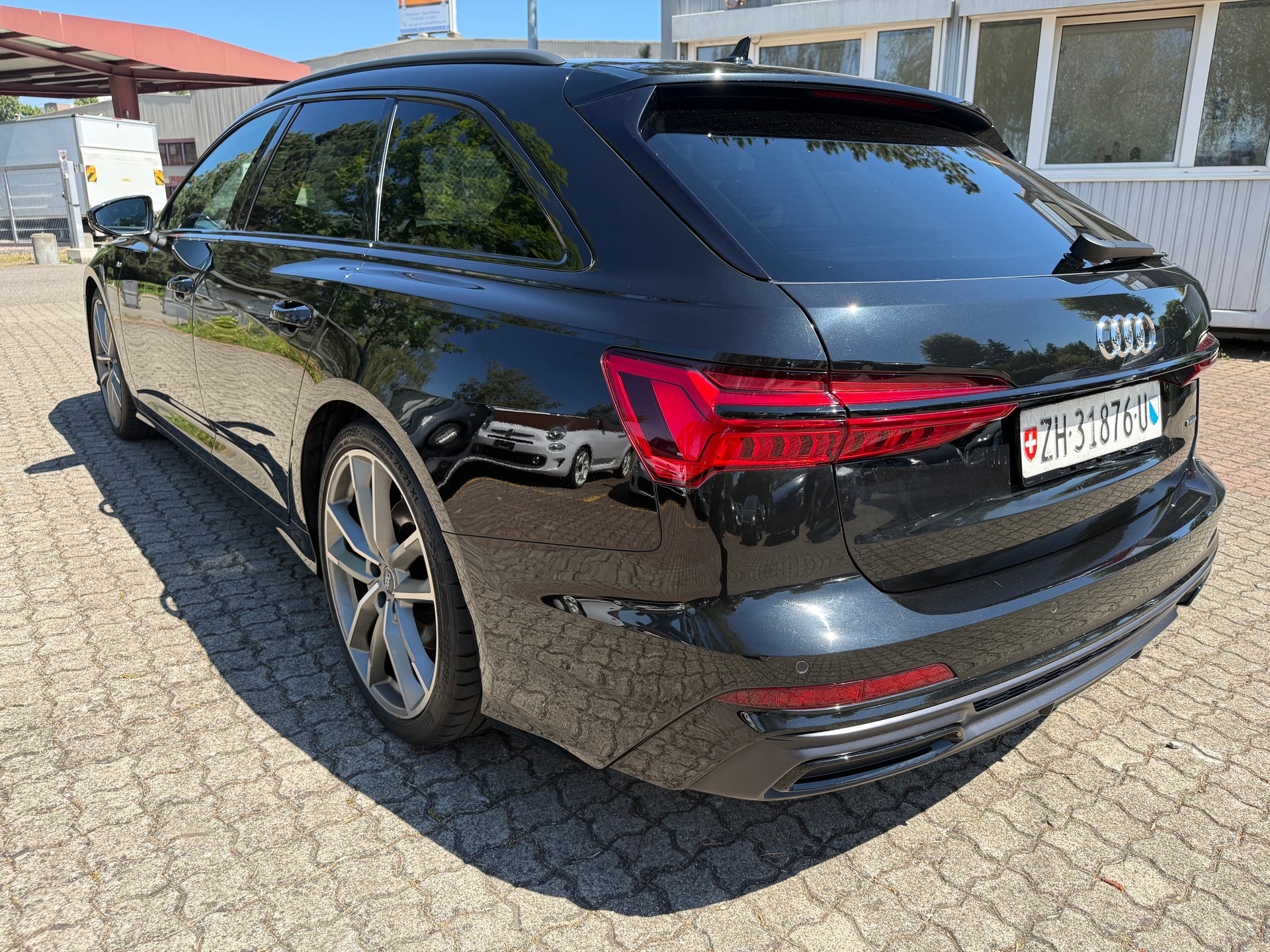 AUDI A6 Avant 50 TDI Sport quattro tiptronic S line innen und aussen-image-6