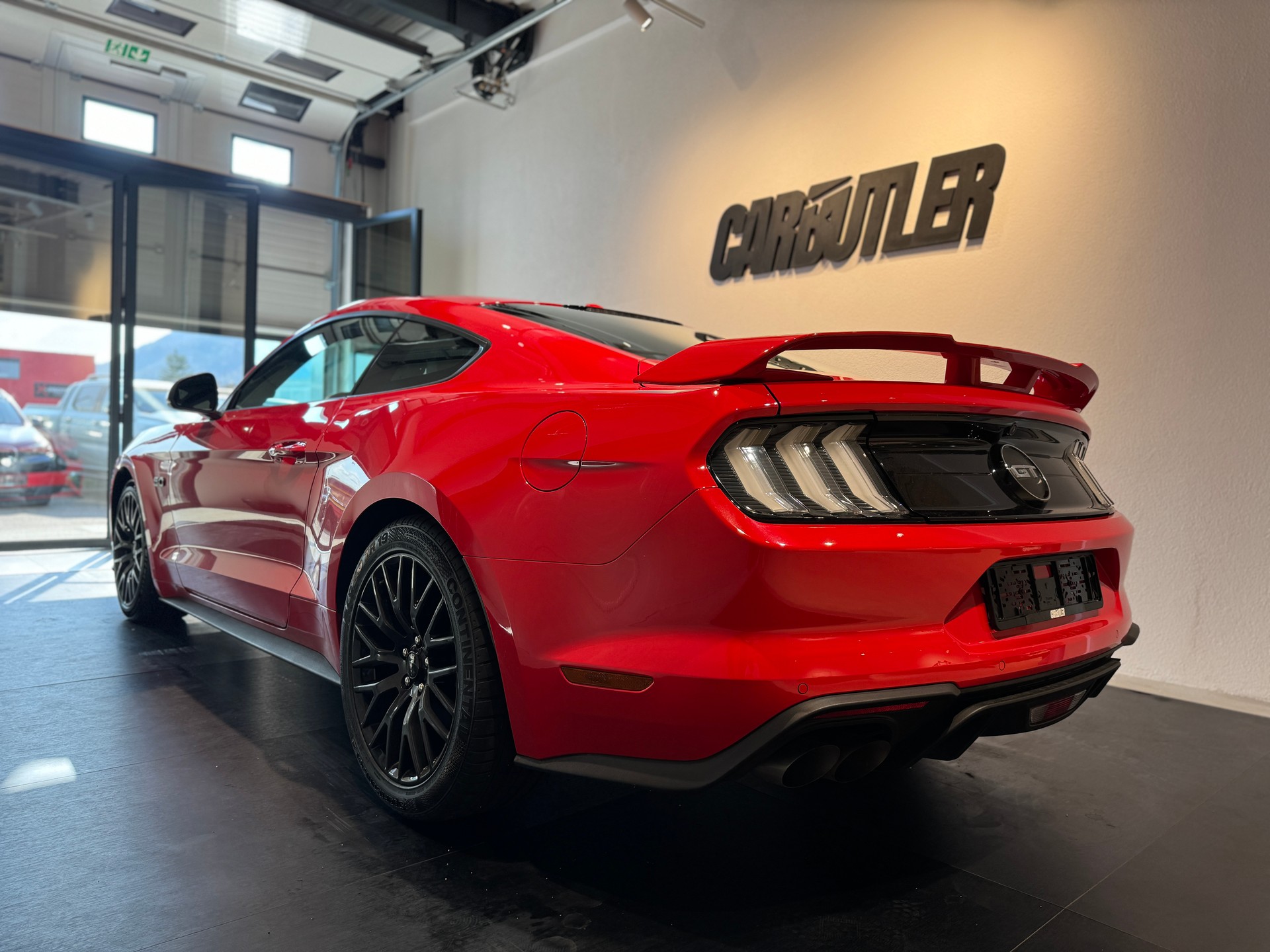 FORD Mustang Fastback 5.0 V8 GT Automat RACE RED 🚀 399.- pro Monat!-image-7