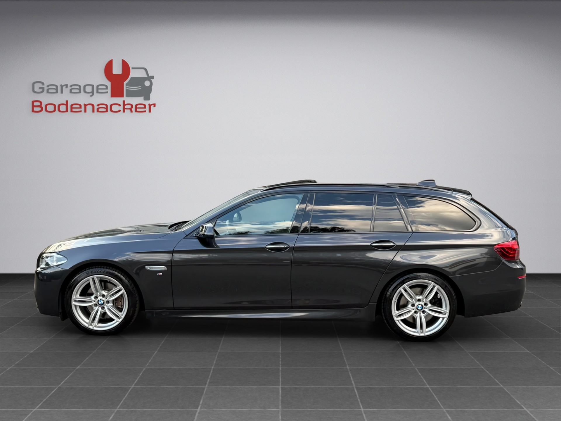 BMW 530d Touring xDrive Steptronic * M Sport Paket * Facelift*-image-2