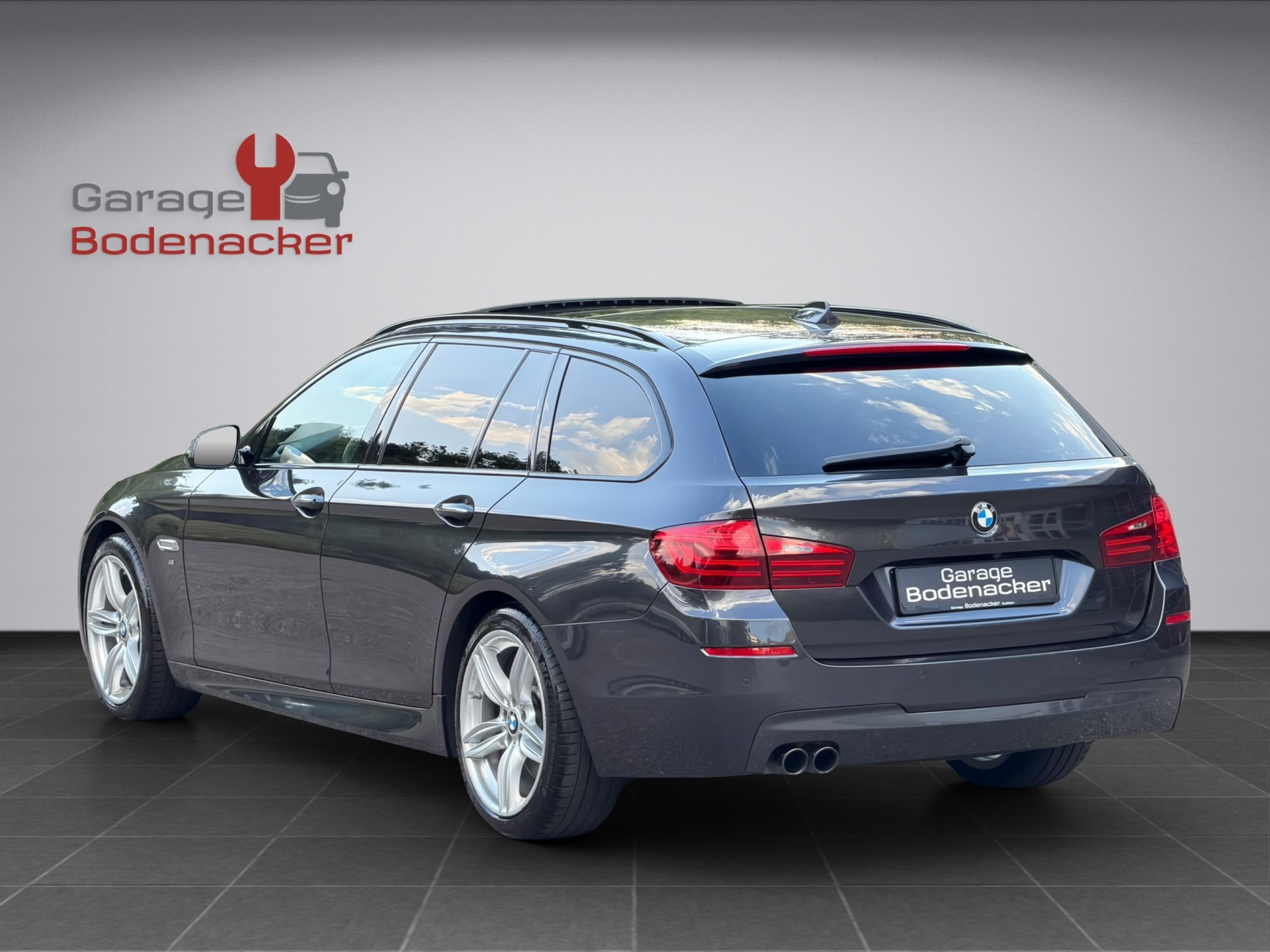 BMW 530d Touring xDrive Steptronic * M Sport Paket * Facelift*-image-3