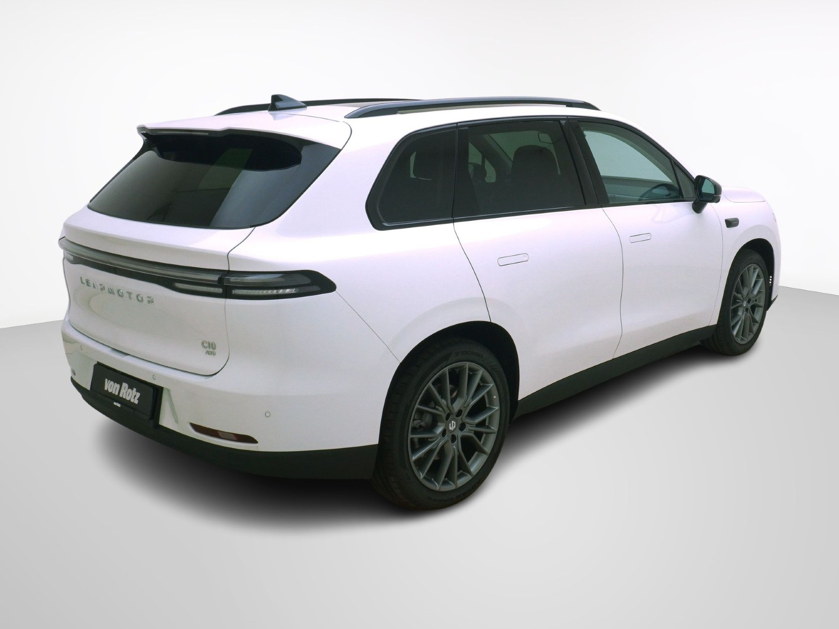 LEAPMOTOR C10 Design Pro MAX AWD-image-4