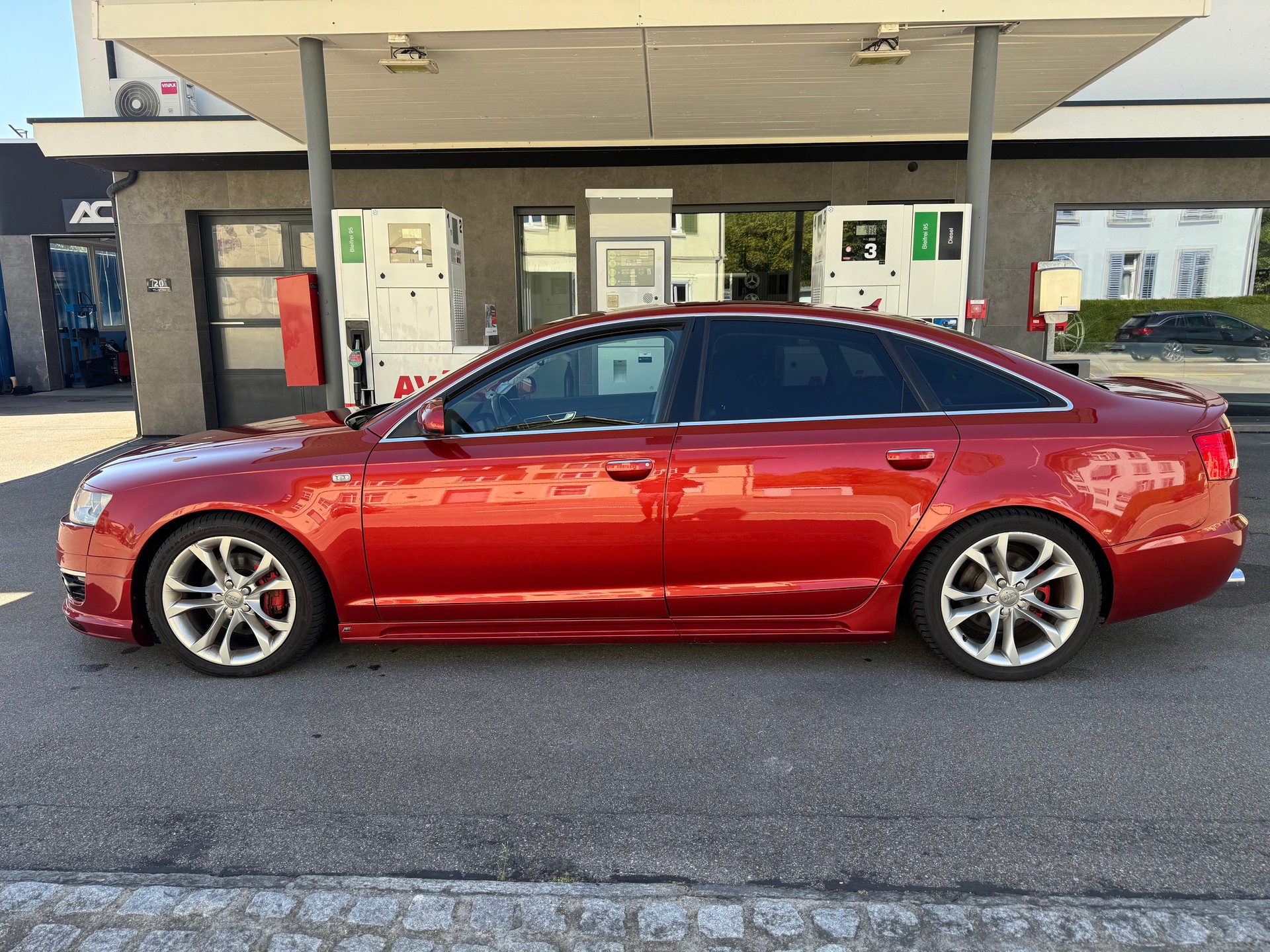 AUDI A6 Limousine 3.2 V6 FSI quattro-image-1