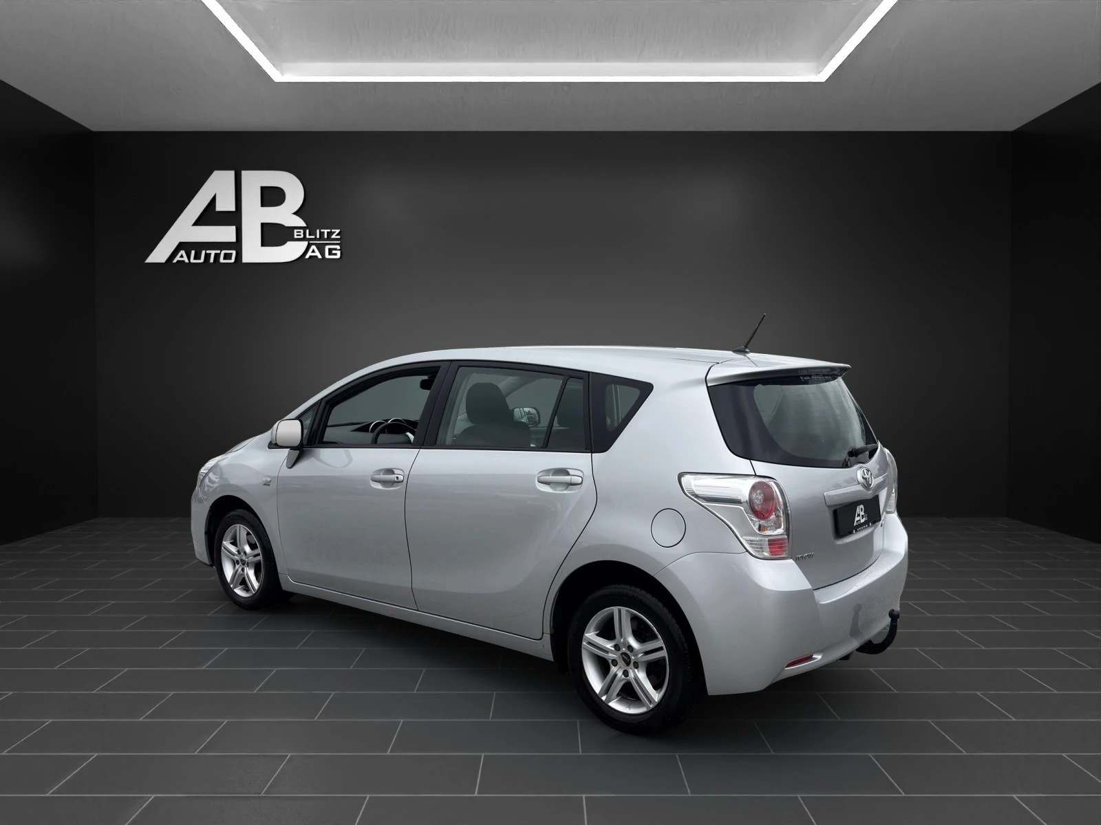 TOYOTA Verso 1.8 Linea Sol Multidrive * 7-Plätzer *-image-2