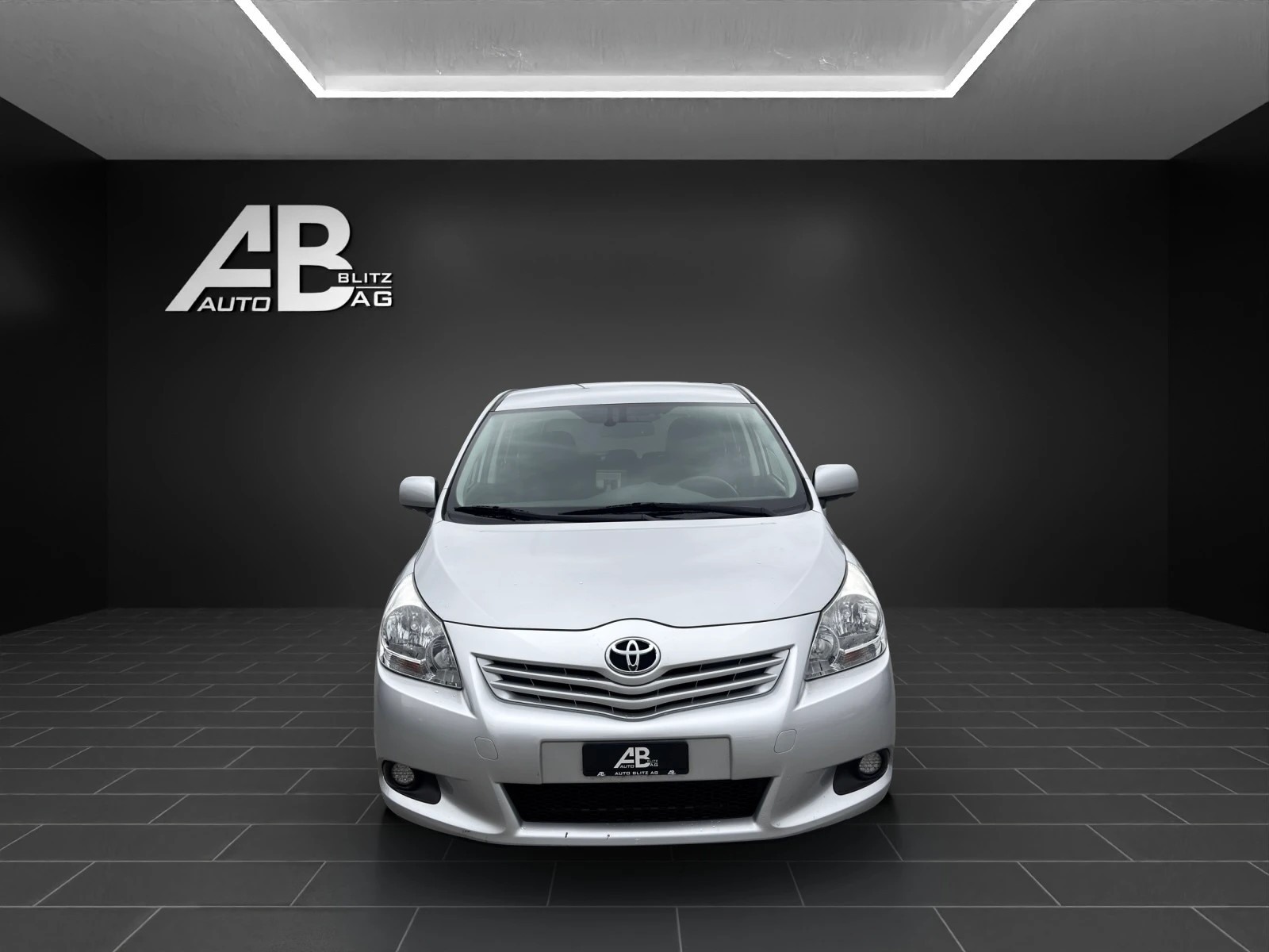 TOYOTA Verso 1.8 Linea Sol Multidrive * 7-Plätzer *-image-0