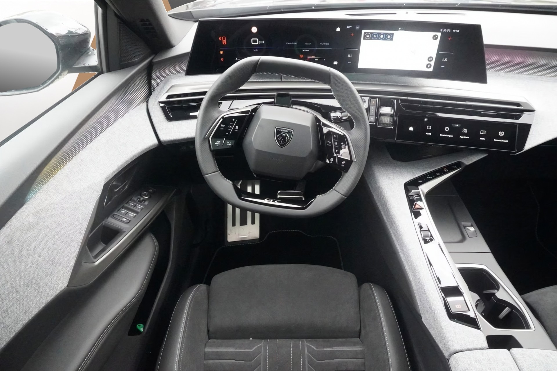 PEUGEOT 5008 1.2 Hybrid e-DCS6 GT Exclusive 7 Plätzer Anhängerkupplung-image-37