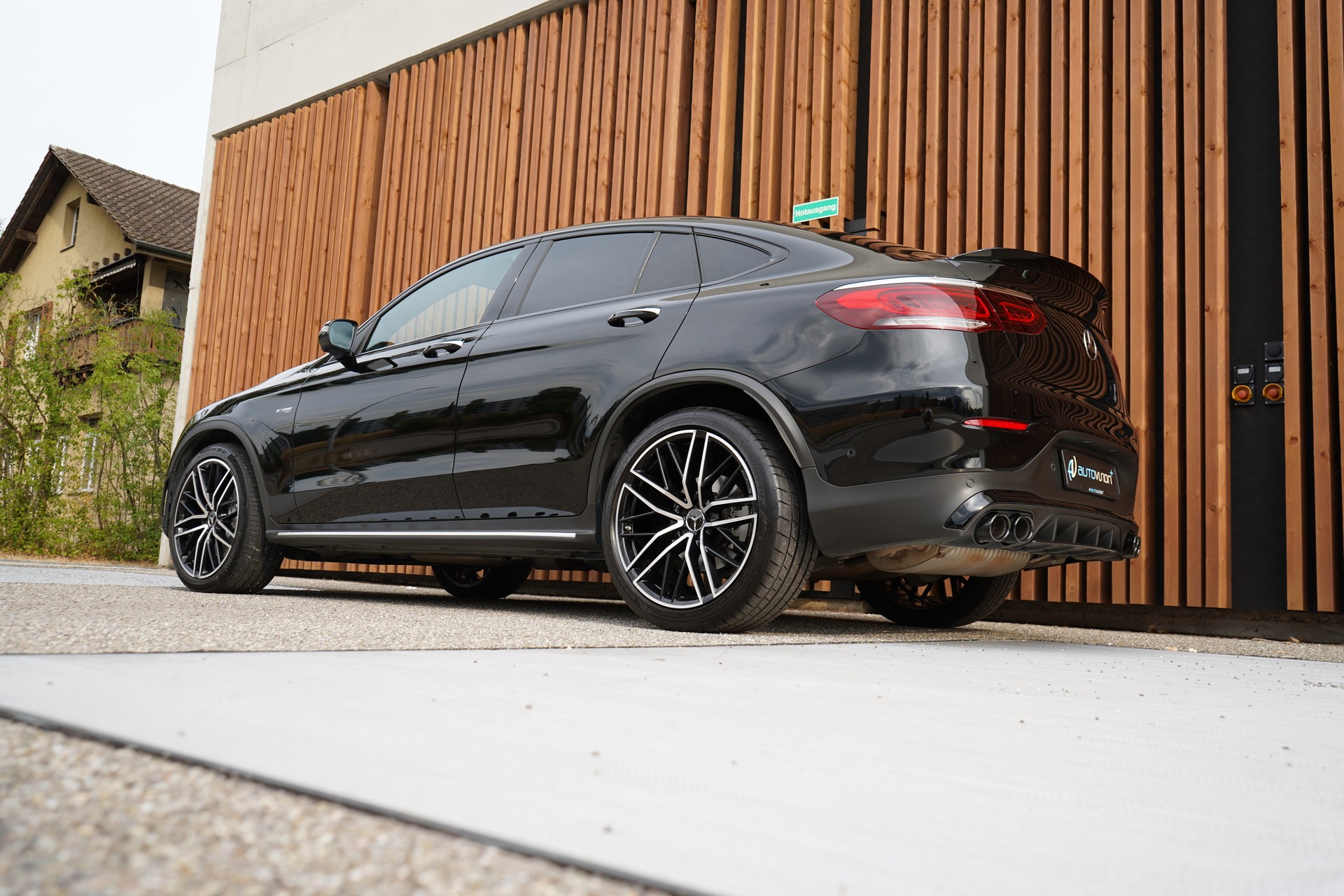 MERCEDES-BENZ GLC COUPÉ 43 AMG BLACK 4MATIC 9G-TRONIC l 390 PS-image-10