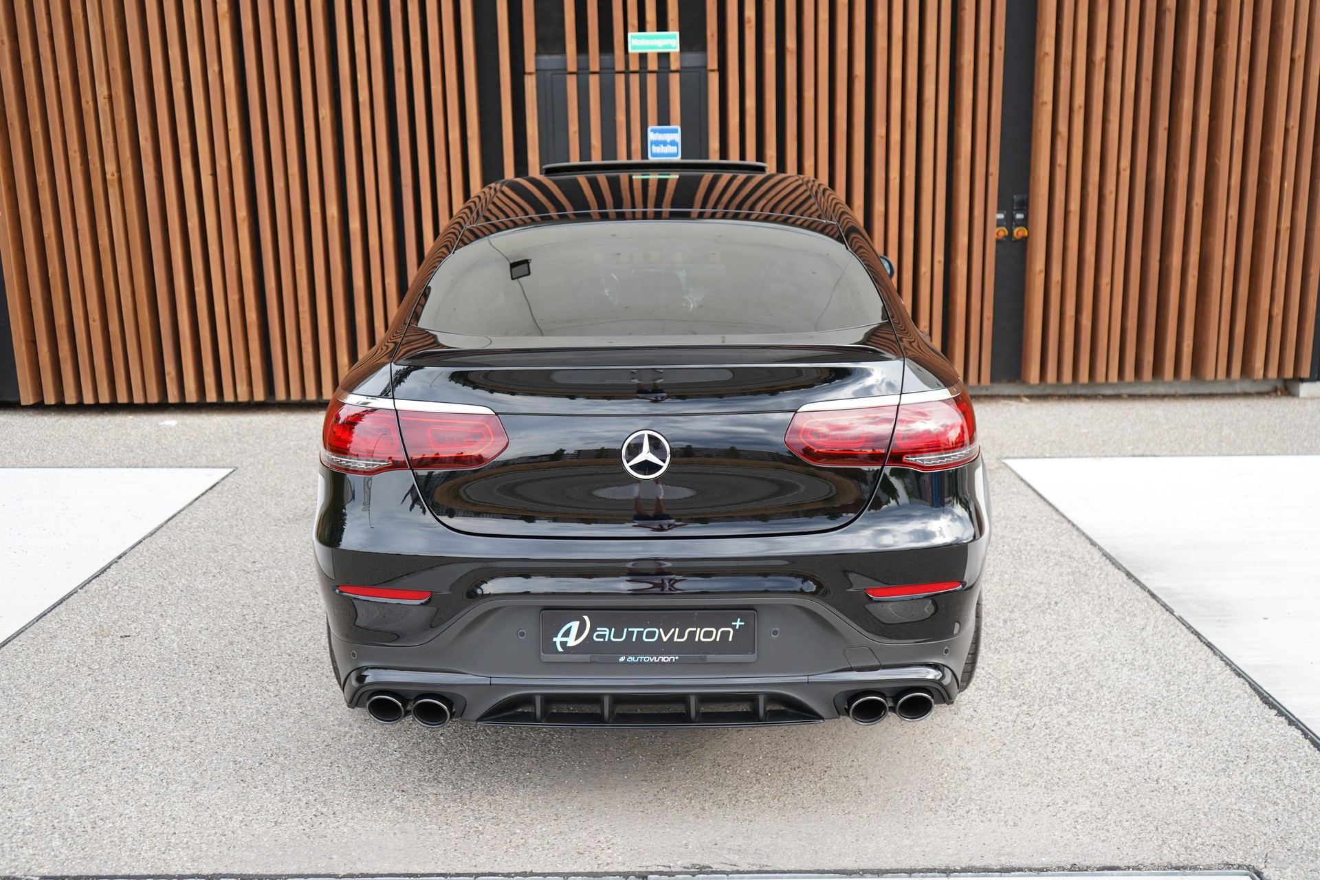 MERCEDES-BENZ GLC COUPÉ 43 AMG BLACK 4MATIC 9G-TRONIC l 390 PS-image-14