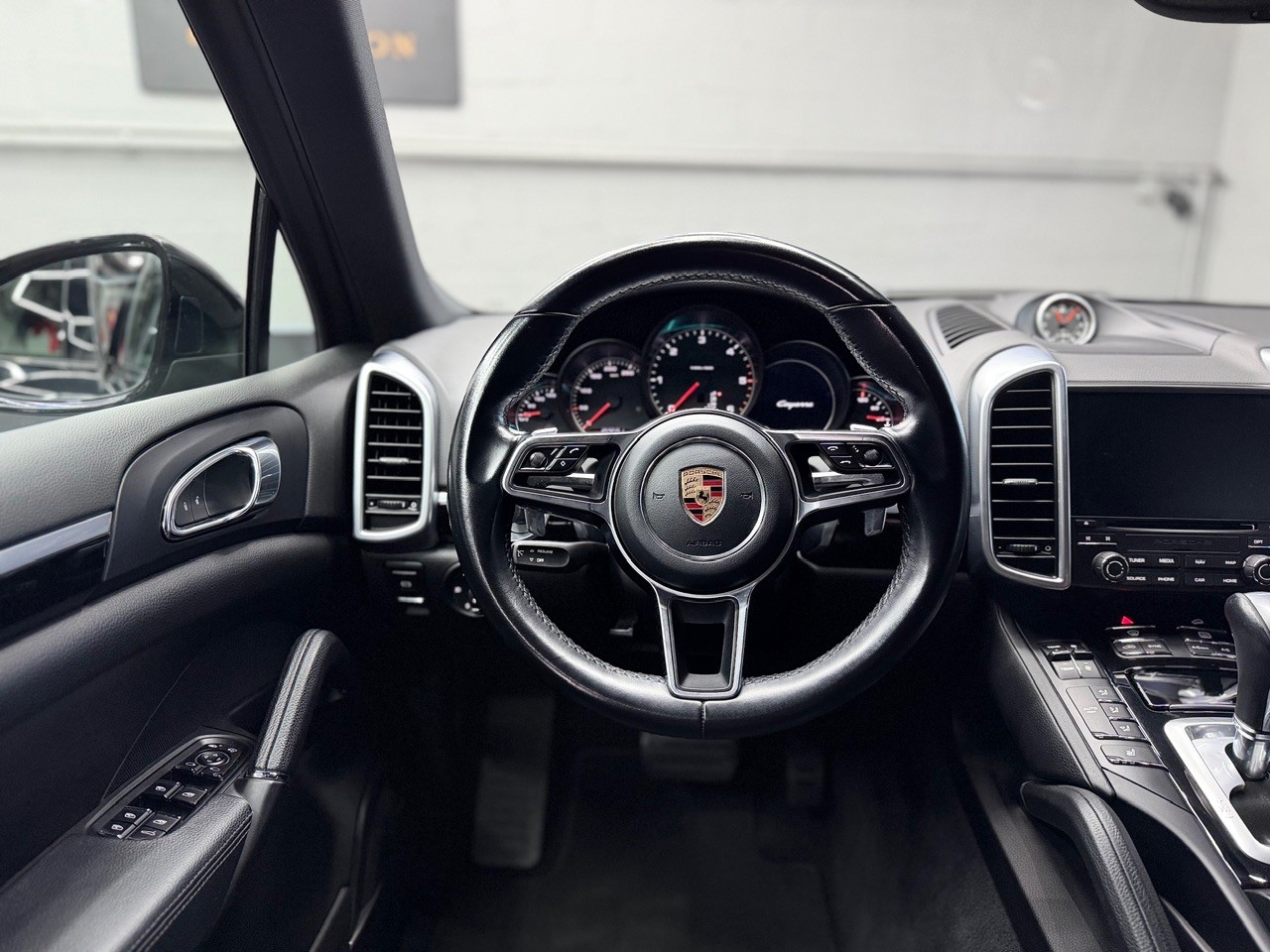 PORSCHE Cayenne Diesel Platinum Edition-image-16