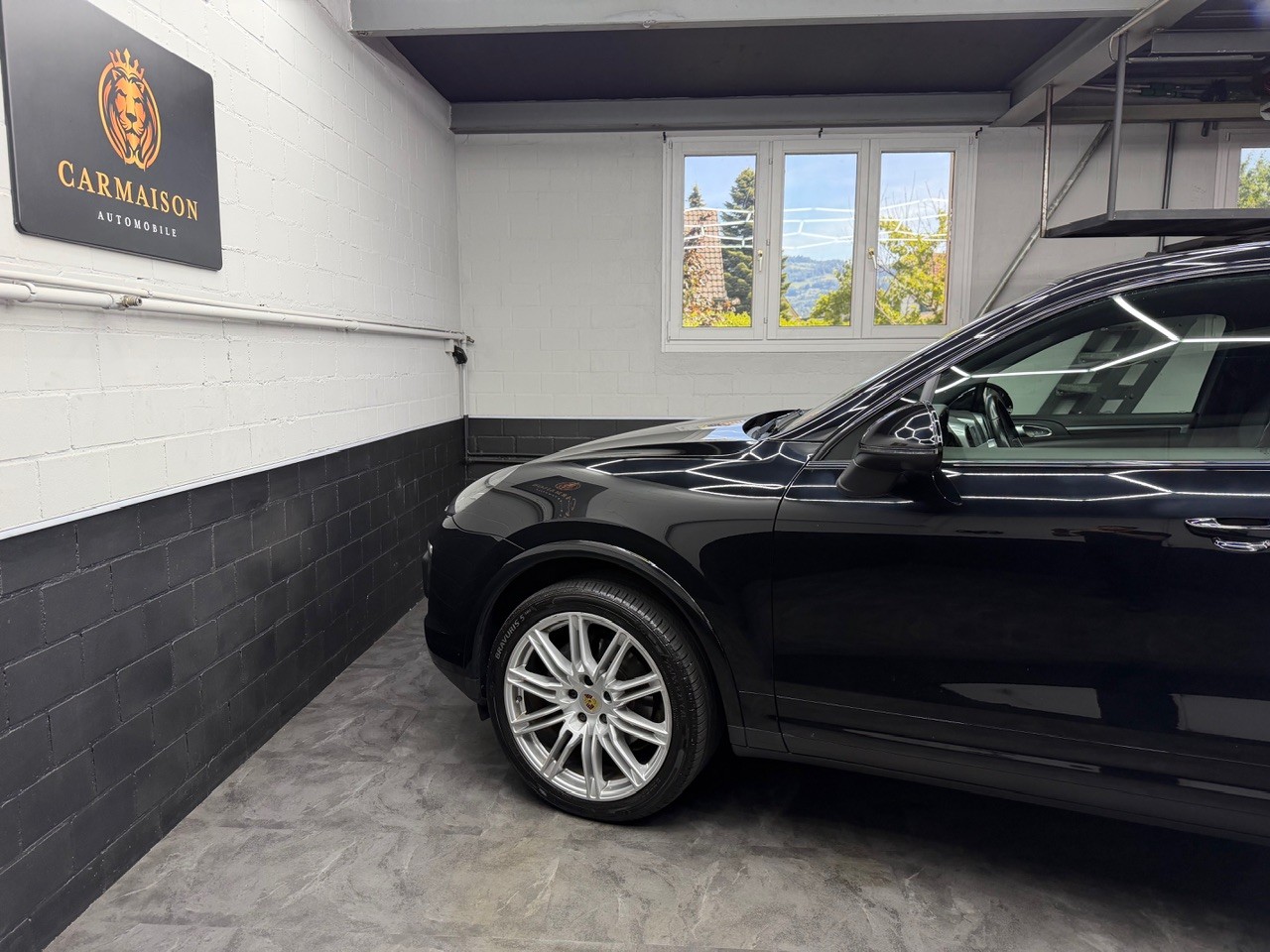 PORSCHE Cayenne Diesel Platinum Edition-image-9