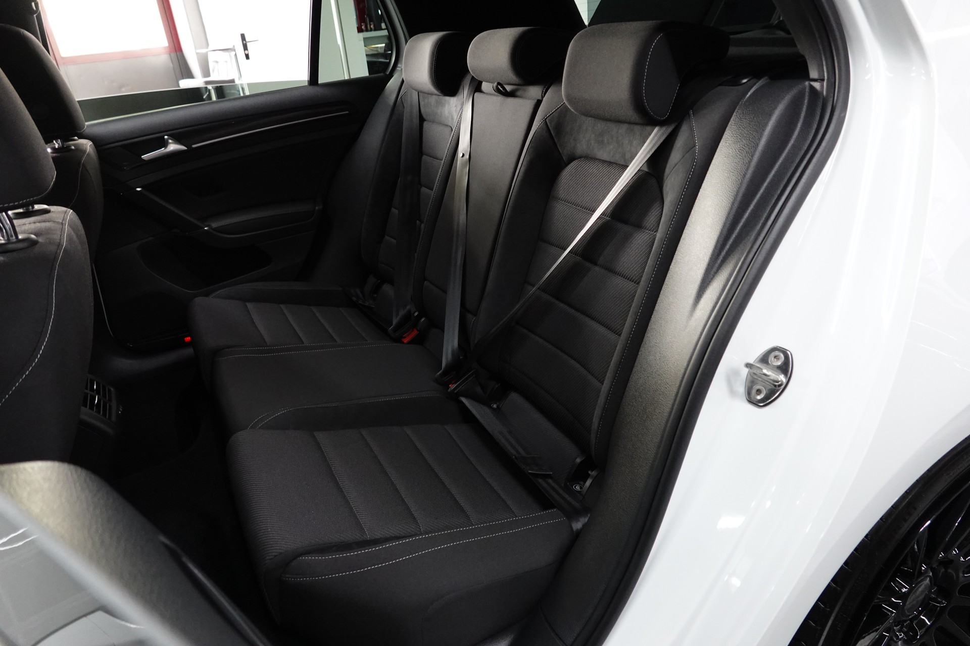 VW GOLF 2.0 TSI R 4MOTION DSG CH-FZ APR RACE ON-image-37