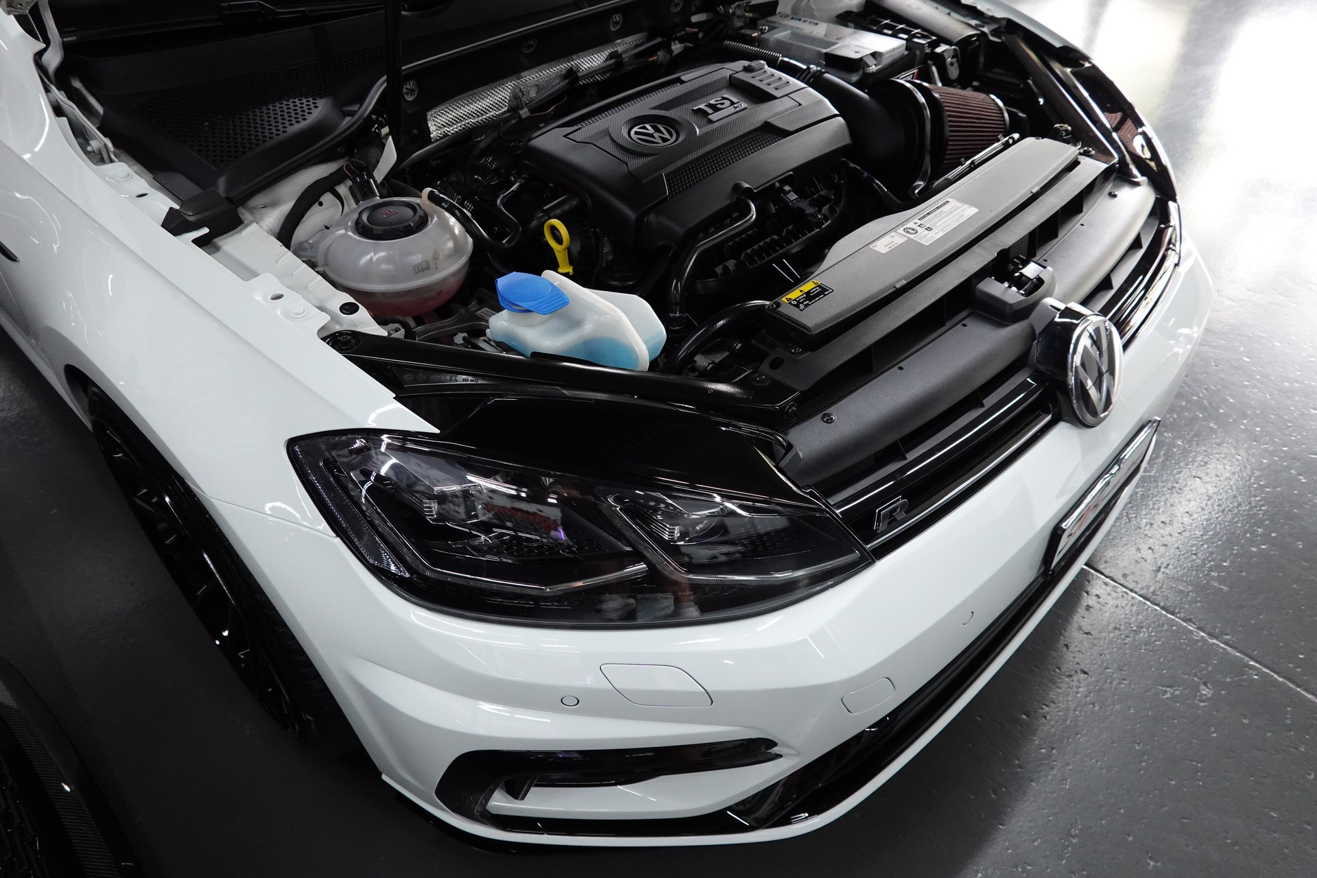 VW GOLF 2.0 TSI R 4MOTION DSG CH-FZ APR RACE ON-image-7