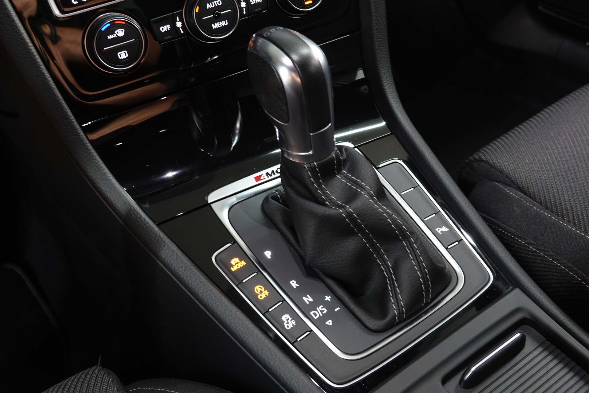 VW GOLF 2.0 TSI R 4MOTION DSG CH-FZ APR RACE ON-image-30