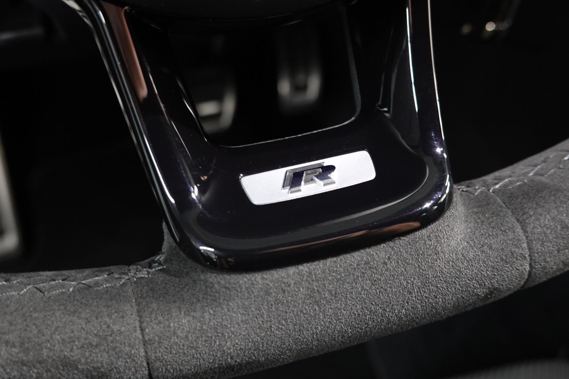 VW GOLF 2.0 TSI R 4MOTION DSG CH-FZ APR RACE ON-image-32