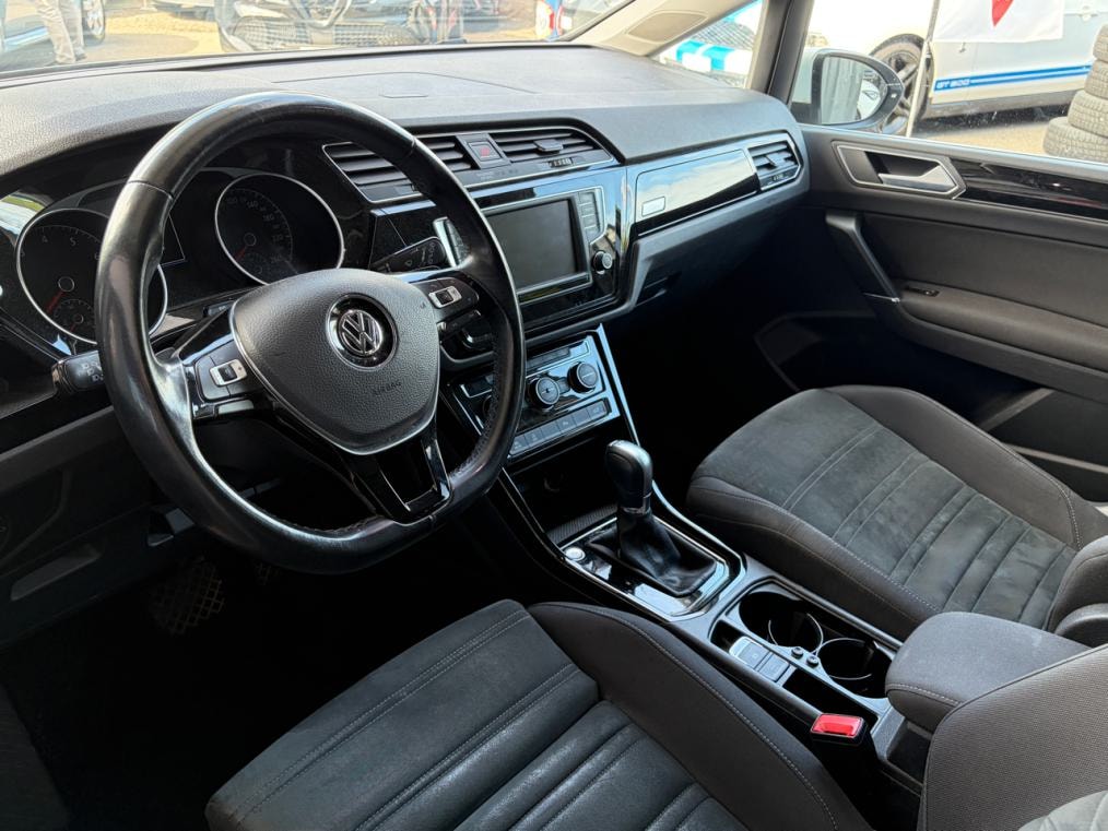 VW Touran 1.4 TSi BMT R-Line-image-4