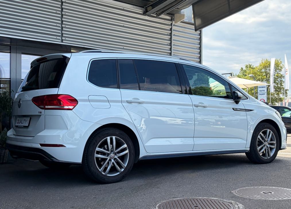 VW Touran 1.4 TSi BMT R-Line-image-2