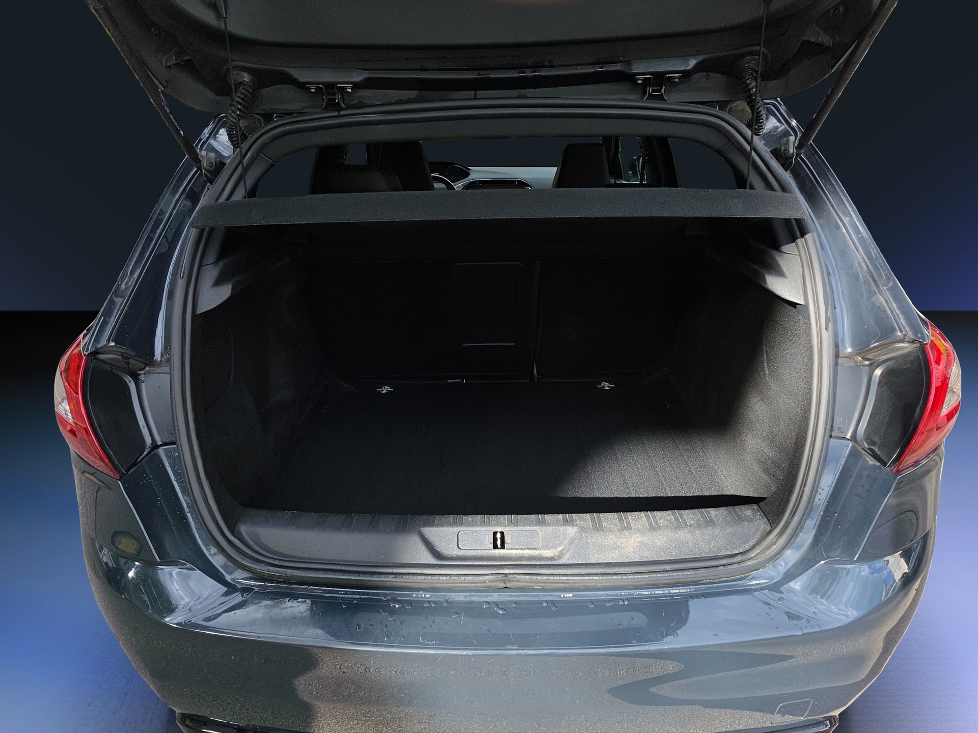 PEUGEOT 308 1.6 GTi-image-16