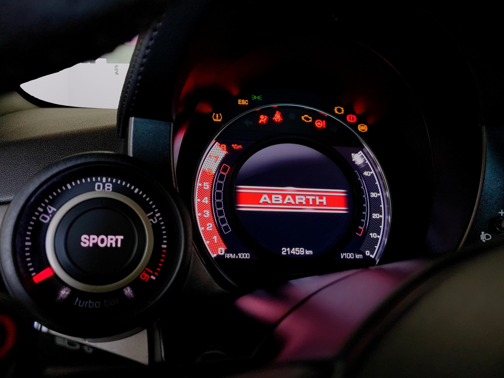 FIAT 595C 1.4 16V Turbo Abarth Turismo Dualogic-image-25