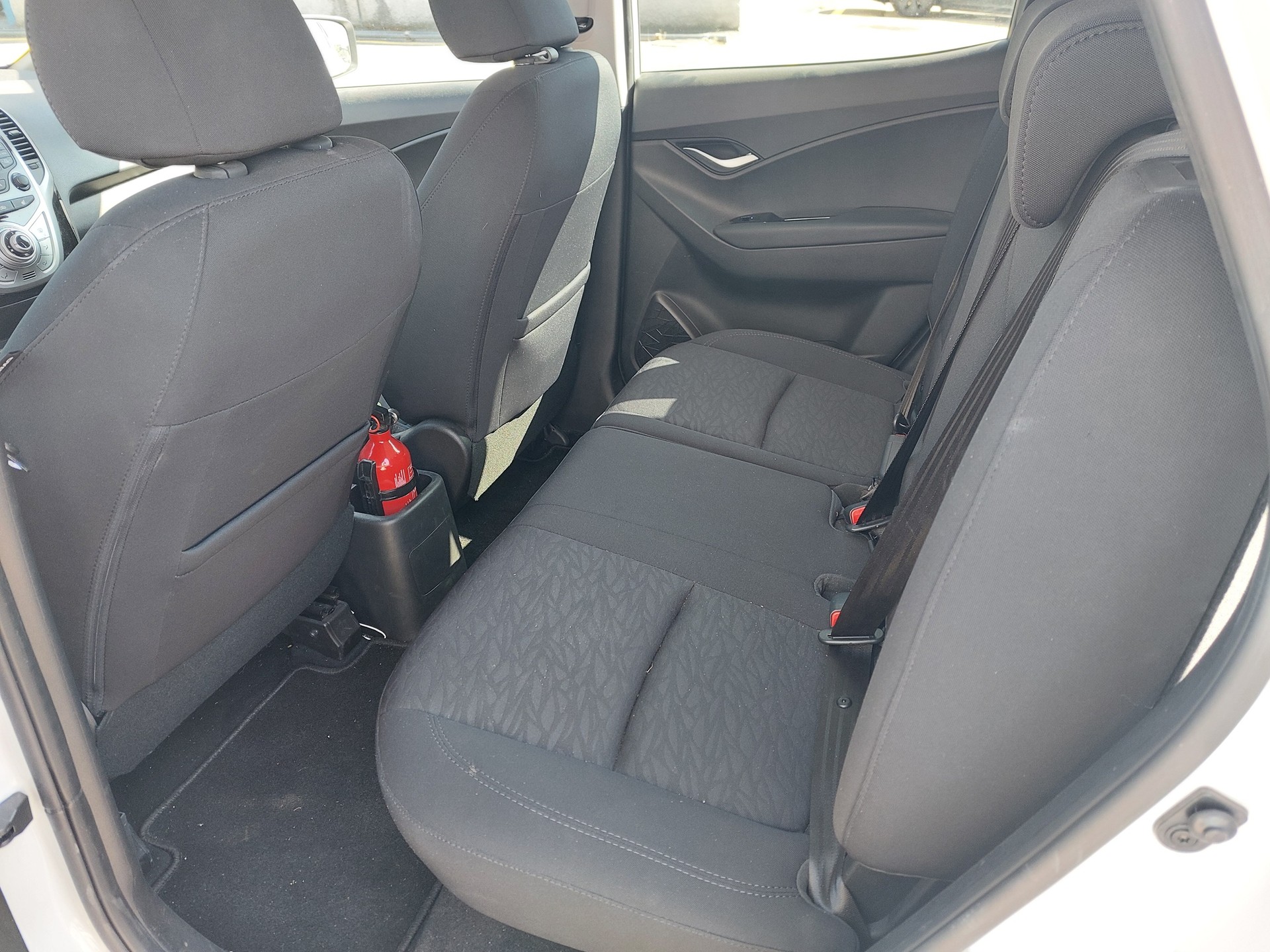 HYUNDAI 1.6 Amplia-image-2