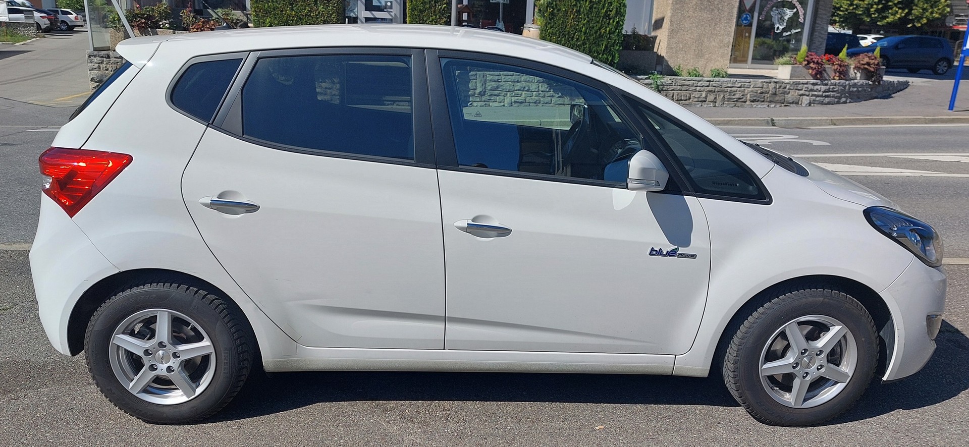 HYUNDAI 1.6 Amplia-image-6
