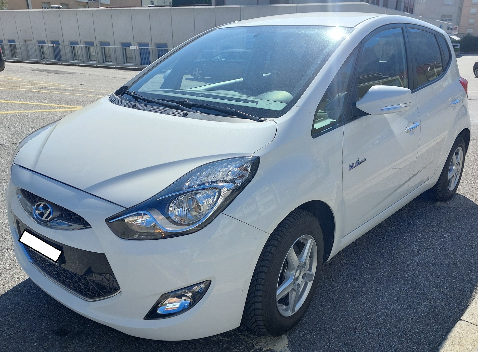 HYUNDAI 1.6 Amplia-image-8