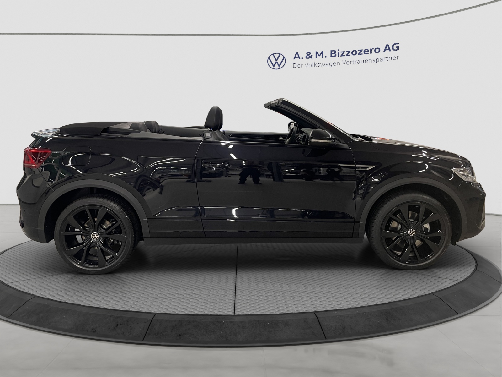 VW T-Roc Cabriolet 1.5 TSI EVO R-Line DSG-image-5
