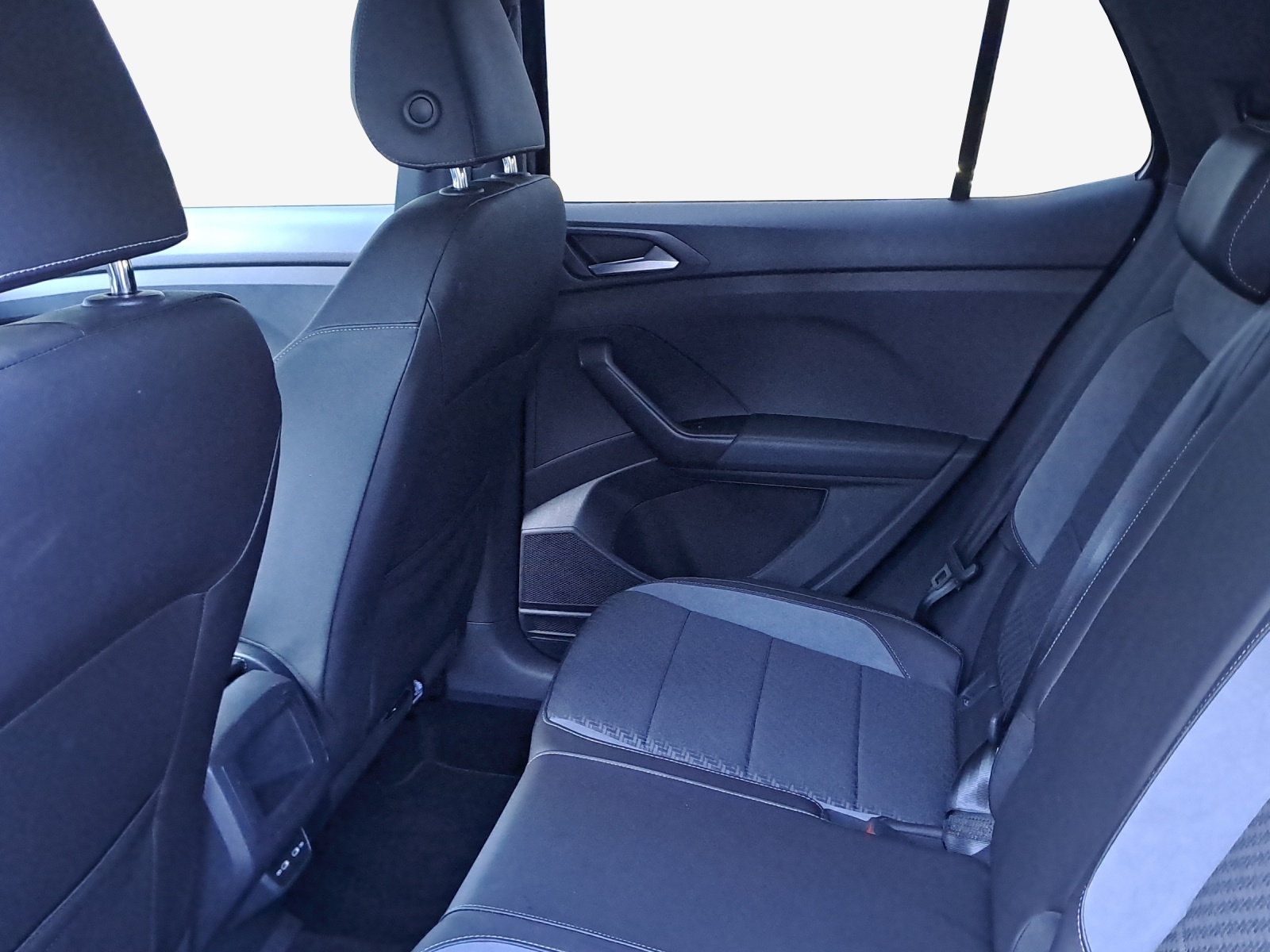 VW T-Cross 1.0 TSI Style-image-11
