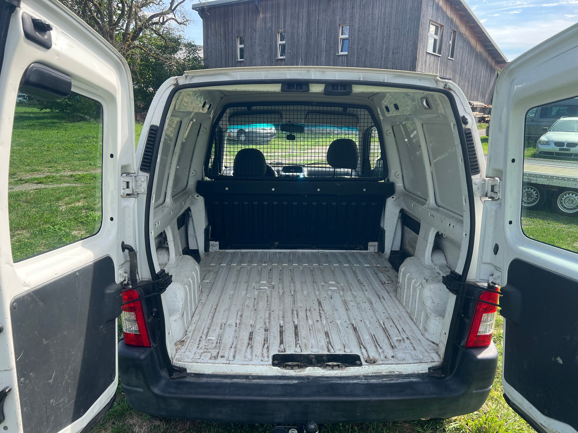 CITROEN Berlingo 1.4 600 First-image-8
