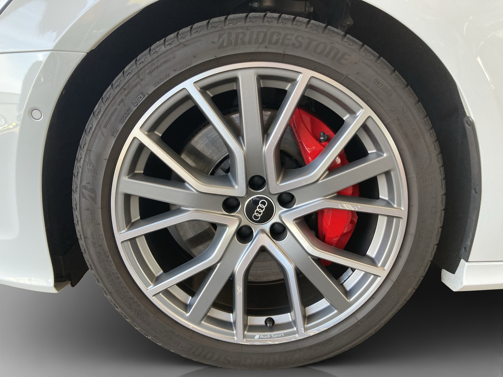 AUDI A6 Avant 55 TFSIe Sport quattro S-tronic-image-15