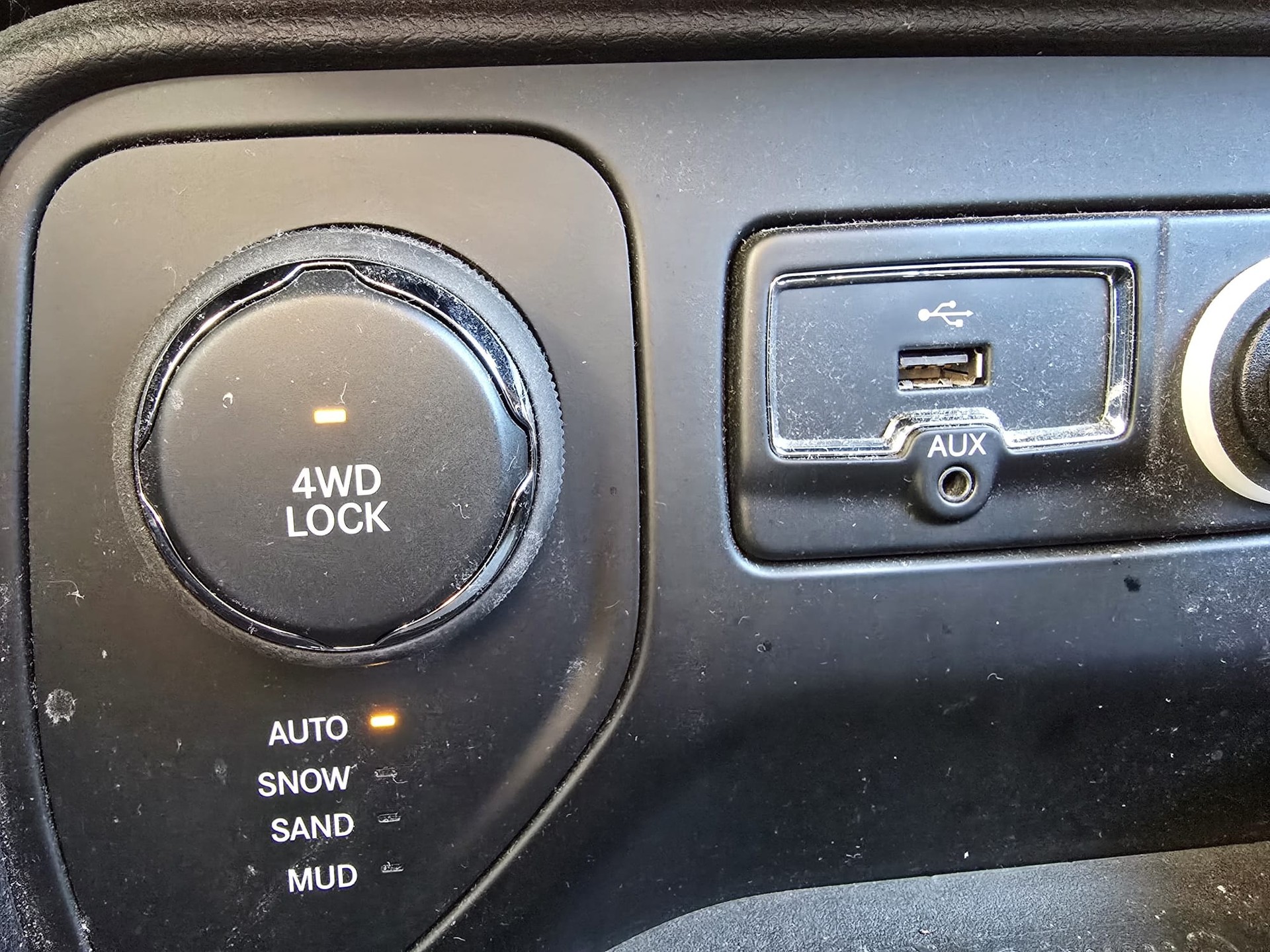 JEEP Renegade 2.0 CRD Longtitude AWD-image-12