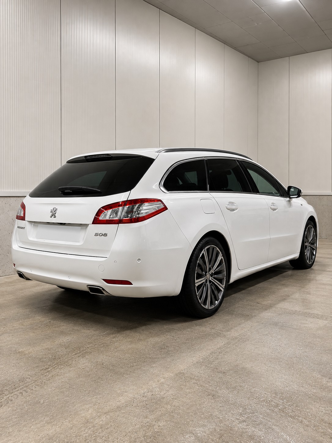 PEUGEOT 508 SW 2.0 BlueHDi GT EAT6-image-1