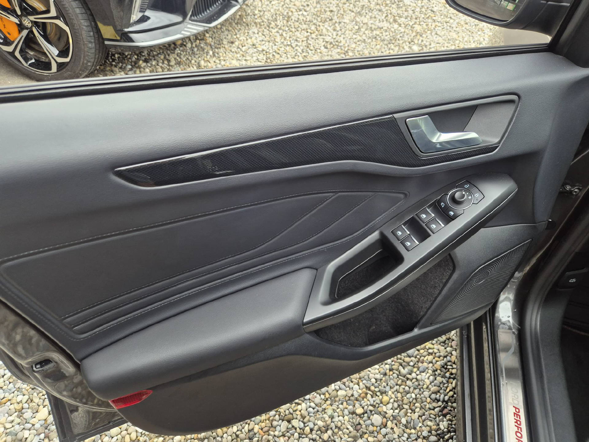 FORD Focus 2.3 EcoB ST 280 Remus/Brock-image-14
