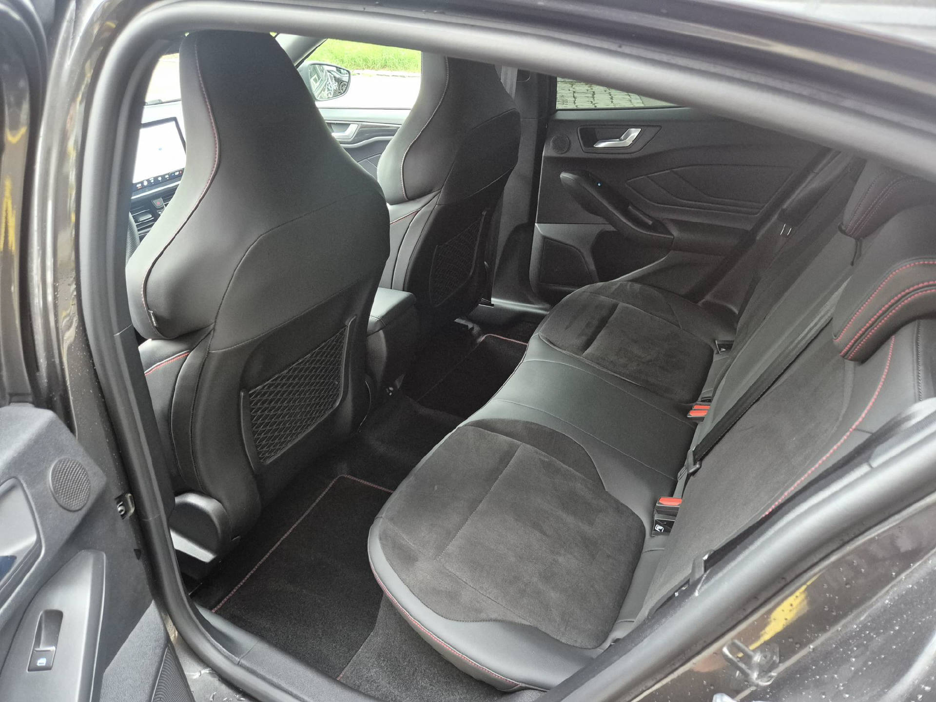 FORD Focus 2.3 EcoB ST 280 Remus/Brock-image-13
