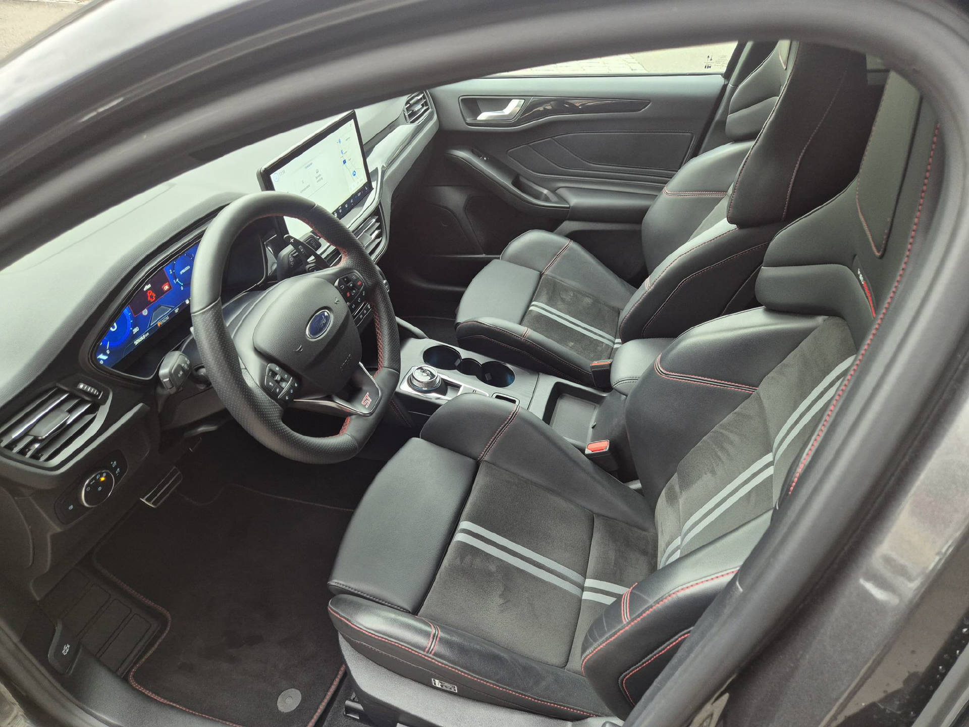 FORD Focus 2.3 EcoB ST 280 Remus/Brock-image-8