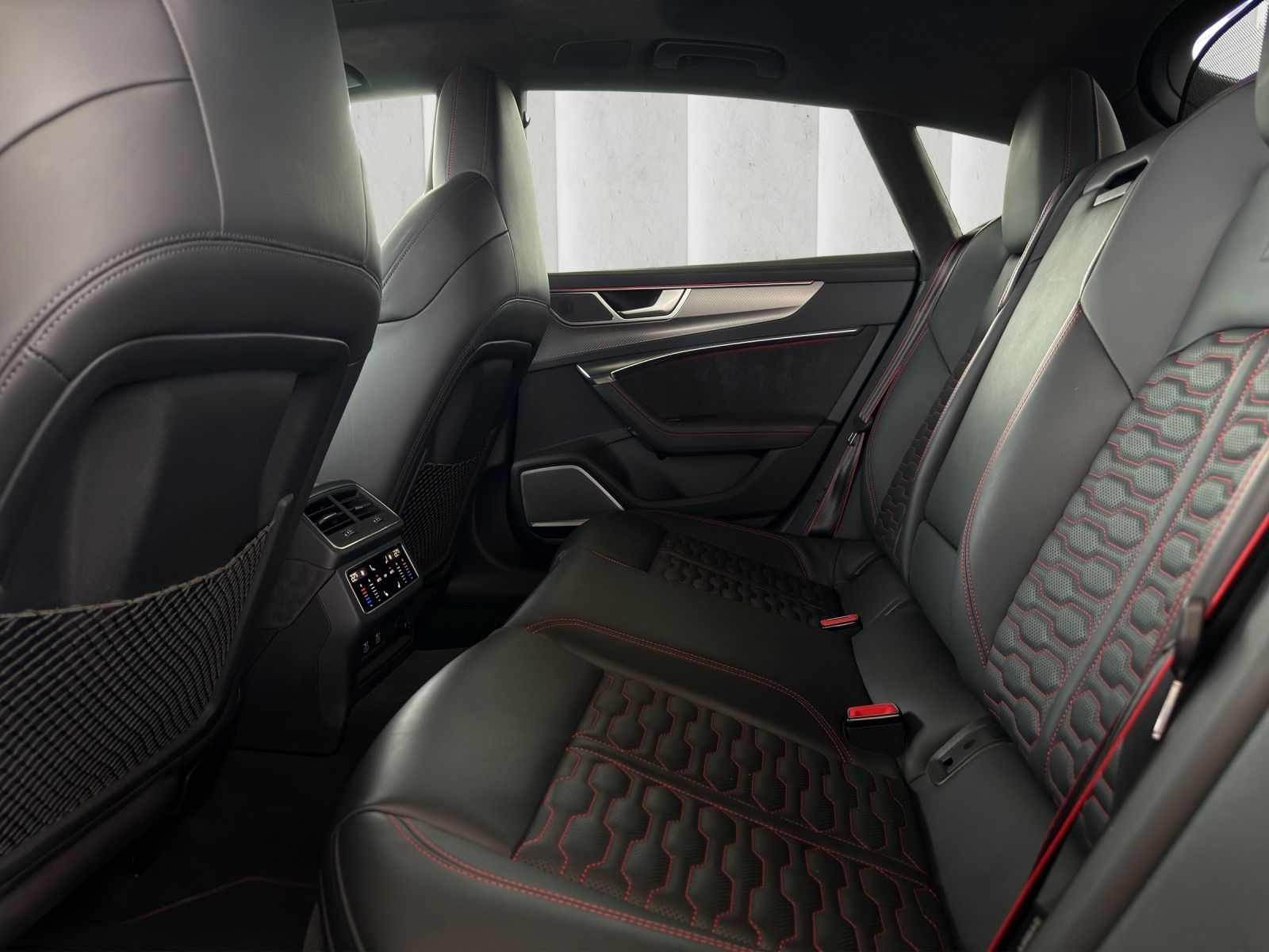 AUDI RS7 Sportback MHEV-image-16