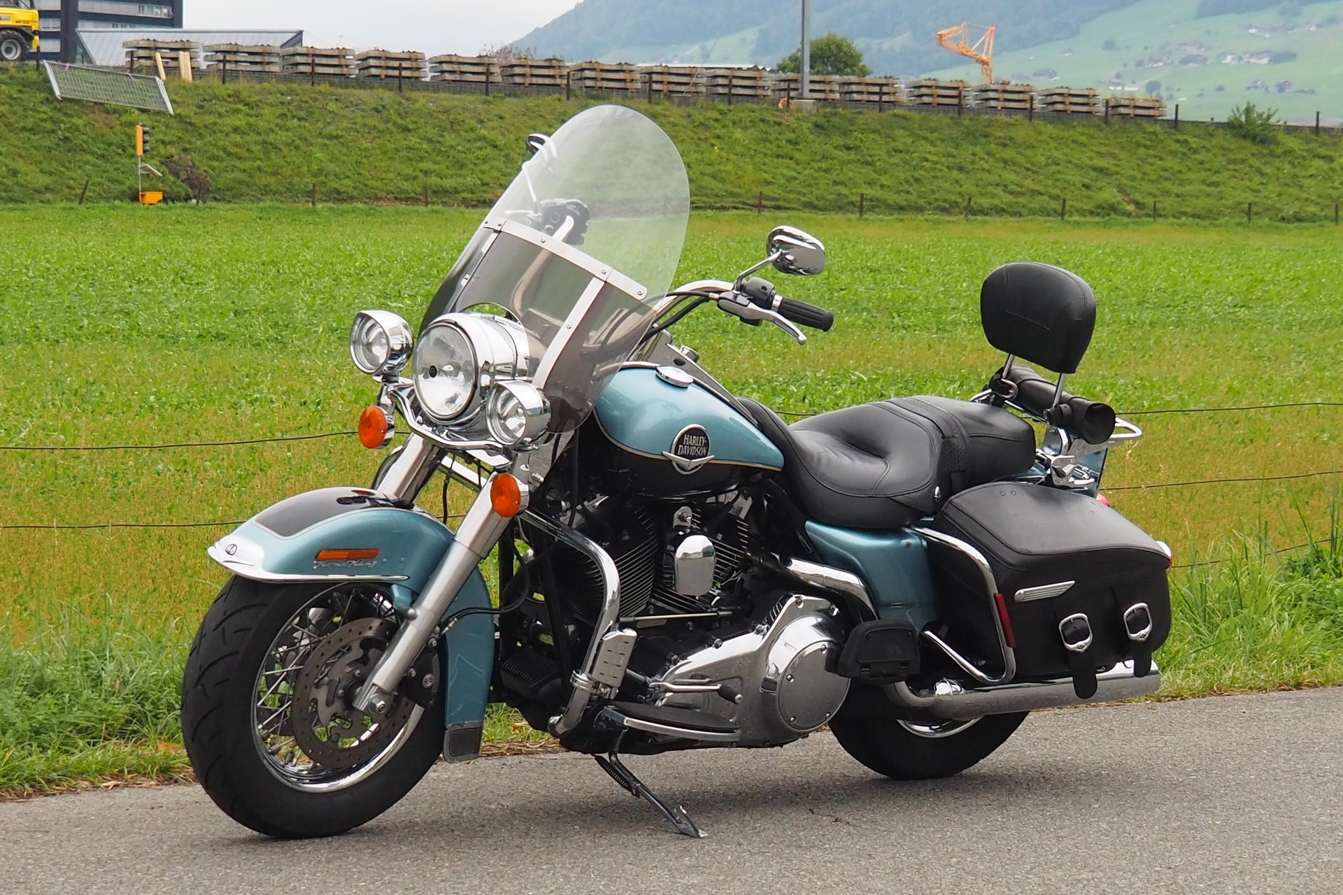 HARLEY-DAVIDSON FLHRC Road King Classic ABS-showroom-element-3