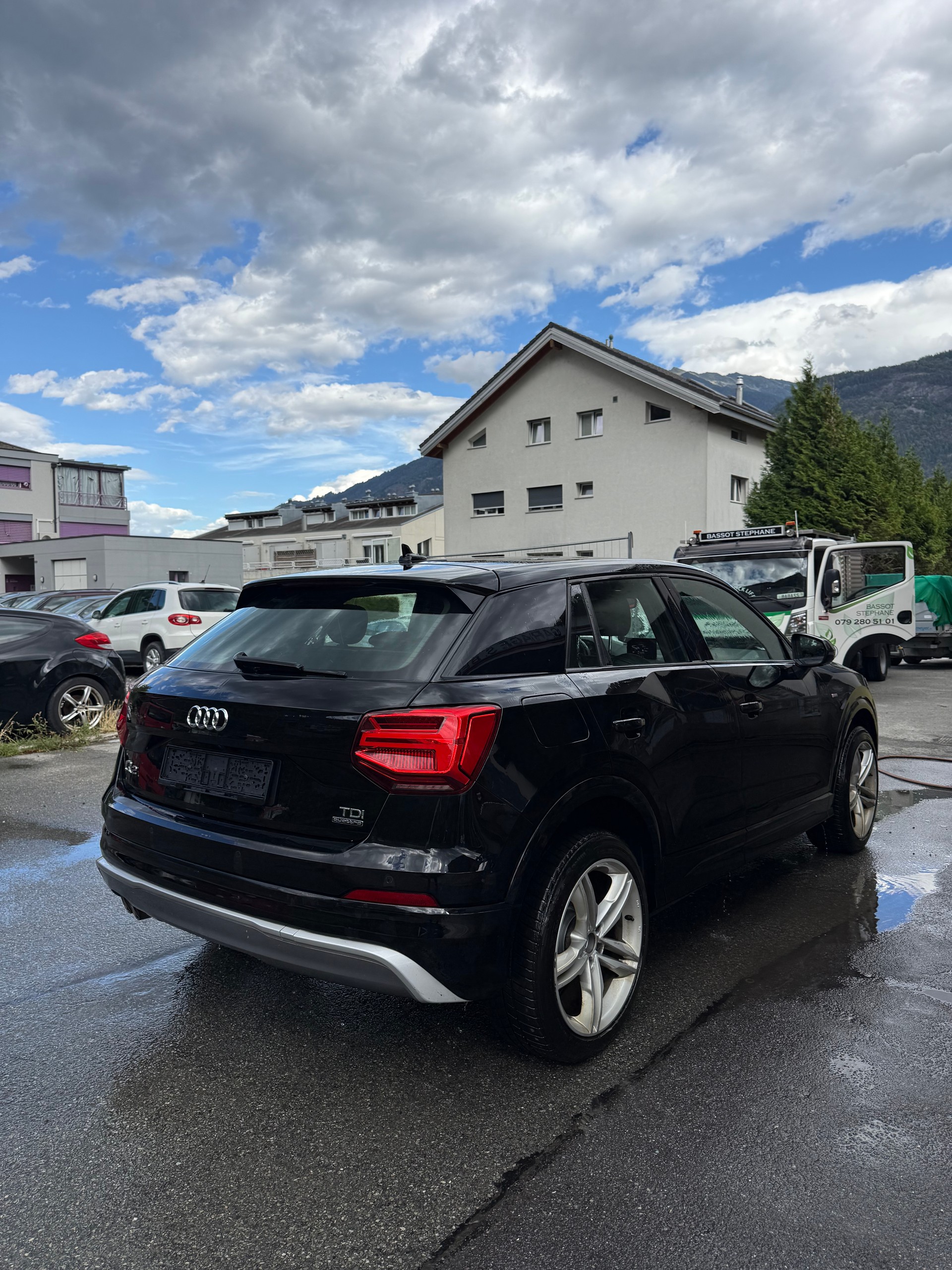 AUDI Q2 2.0 TDI Edition # 1 quattro S-tronic-image-4