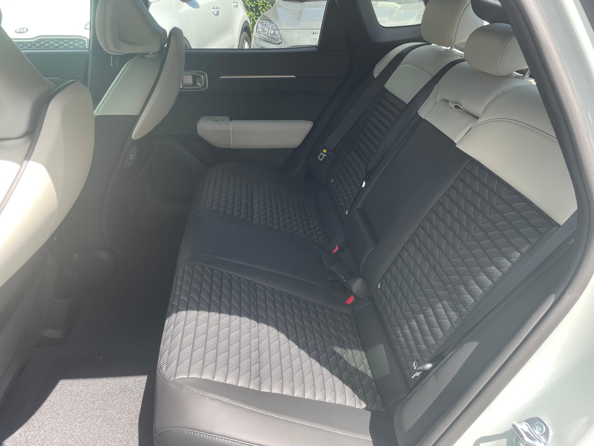 KIA EV4 Fastback 81 kWh GT-Line-image-11
