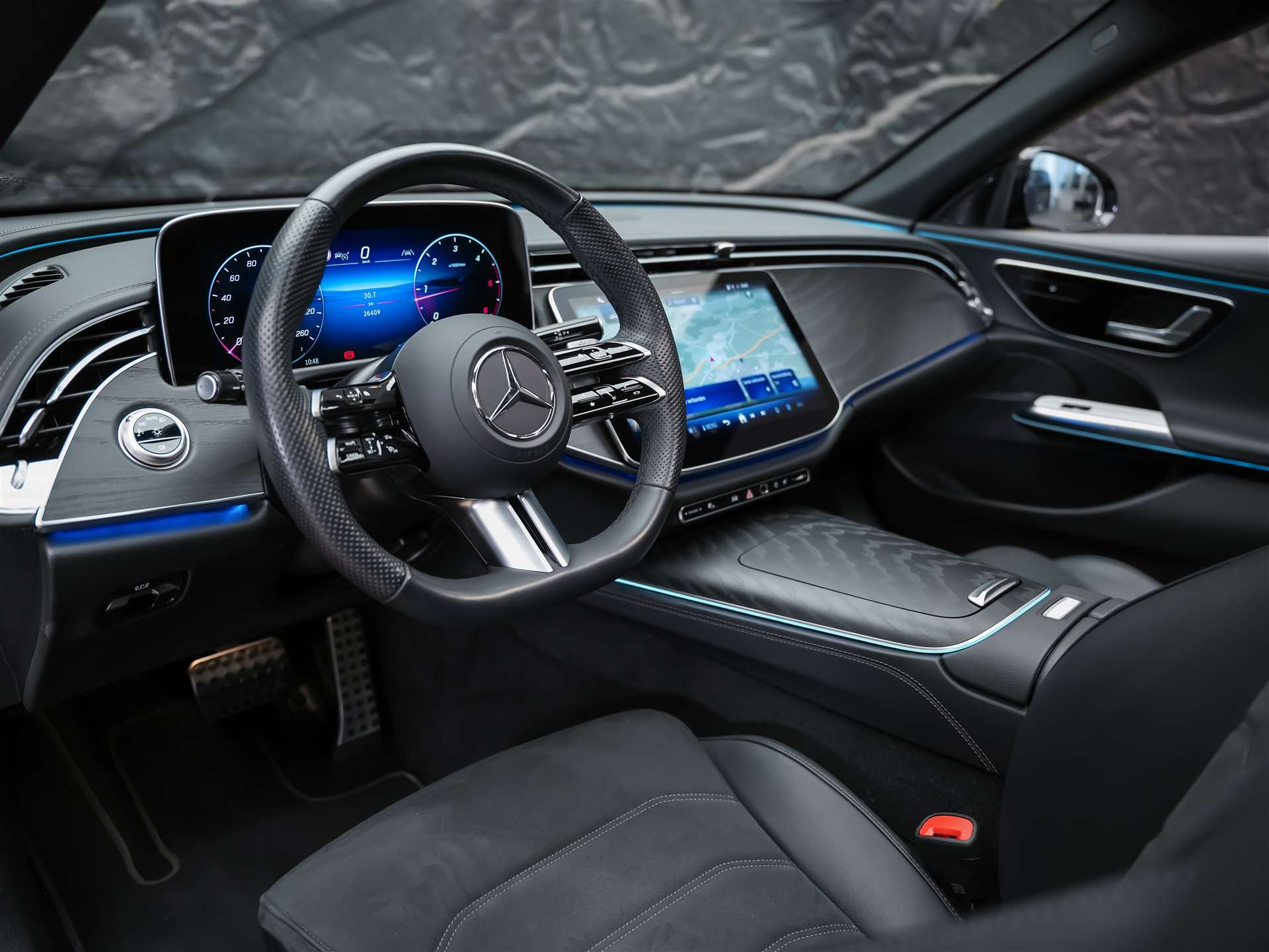 MERCEDES-BENZ E 220 d AMG Line 9G-Tronic *Werksgarantie*21" Felgen*Panorama*Lenkradheizung*-image-7