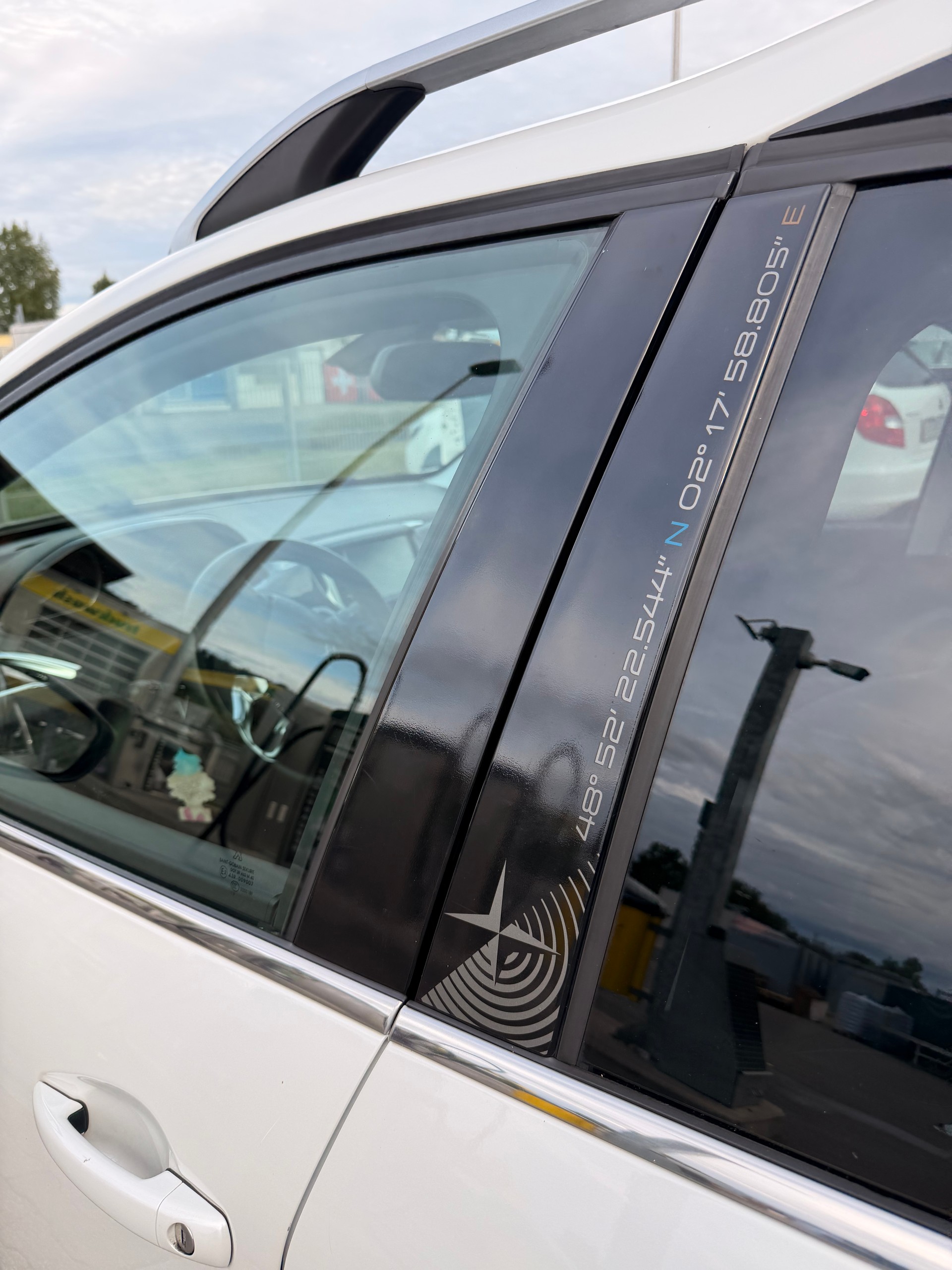 PEUGEOT 1.2 PureTech 130 GT Line S/S-image-6