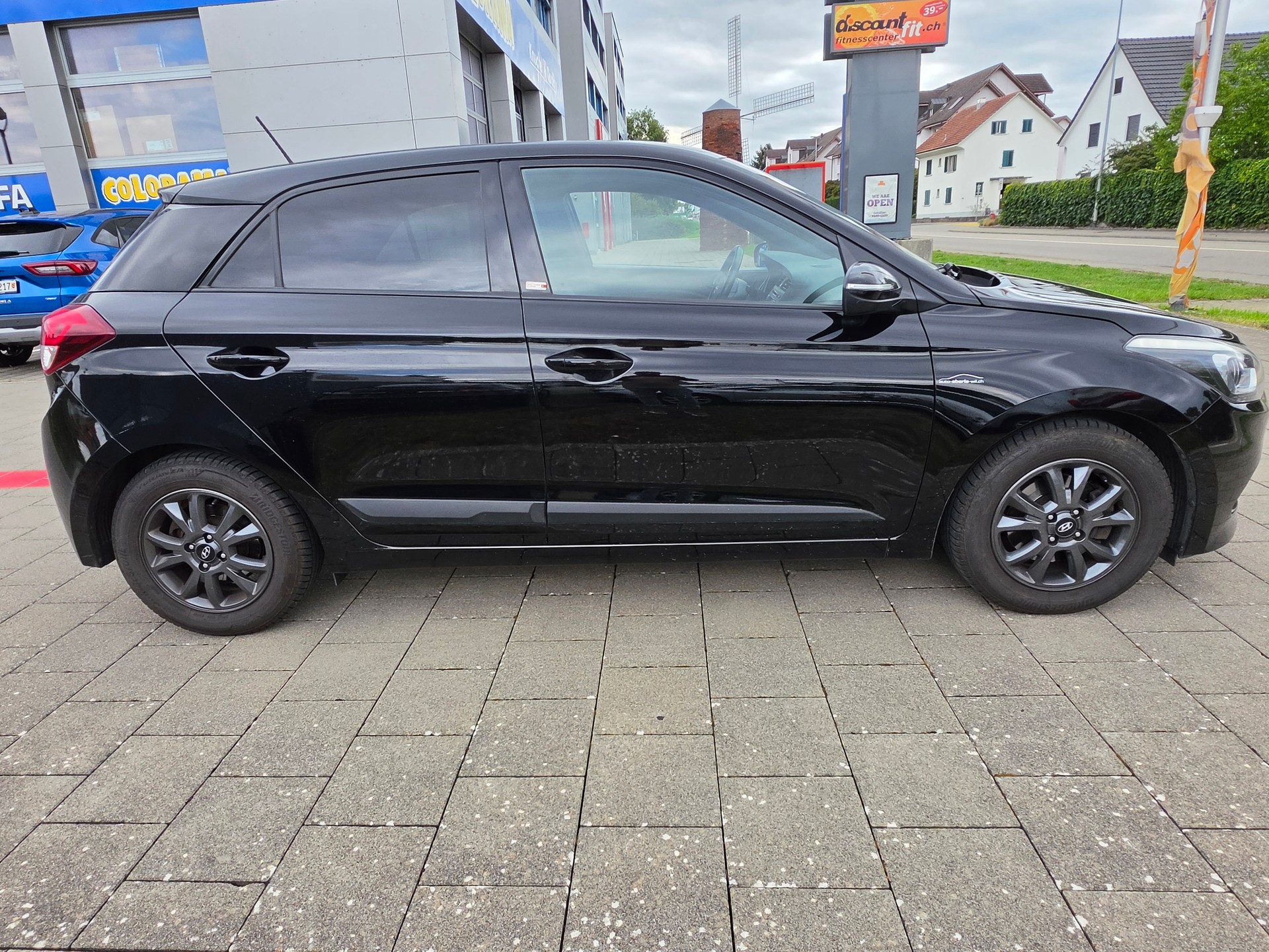 HYUNDAI i20 1.0 T-GDi Amplia-image-4