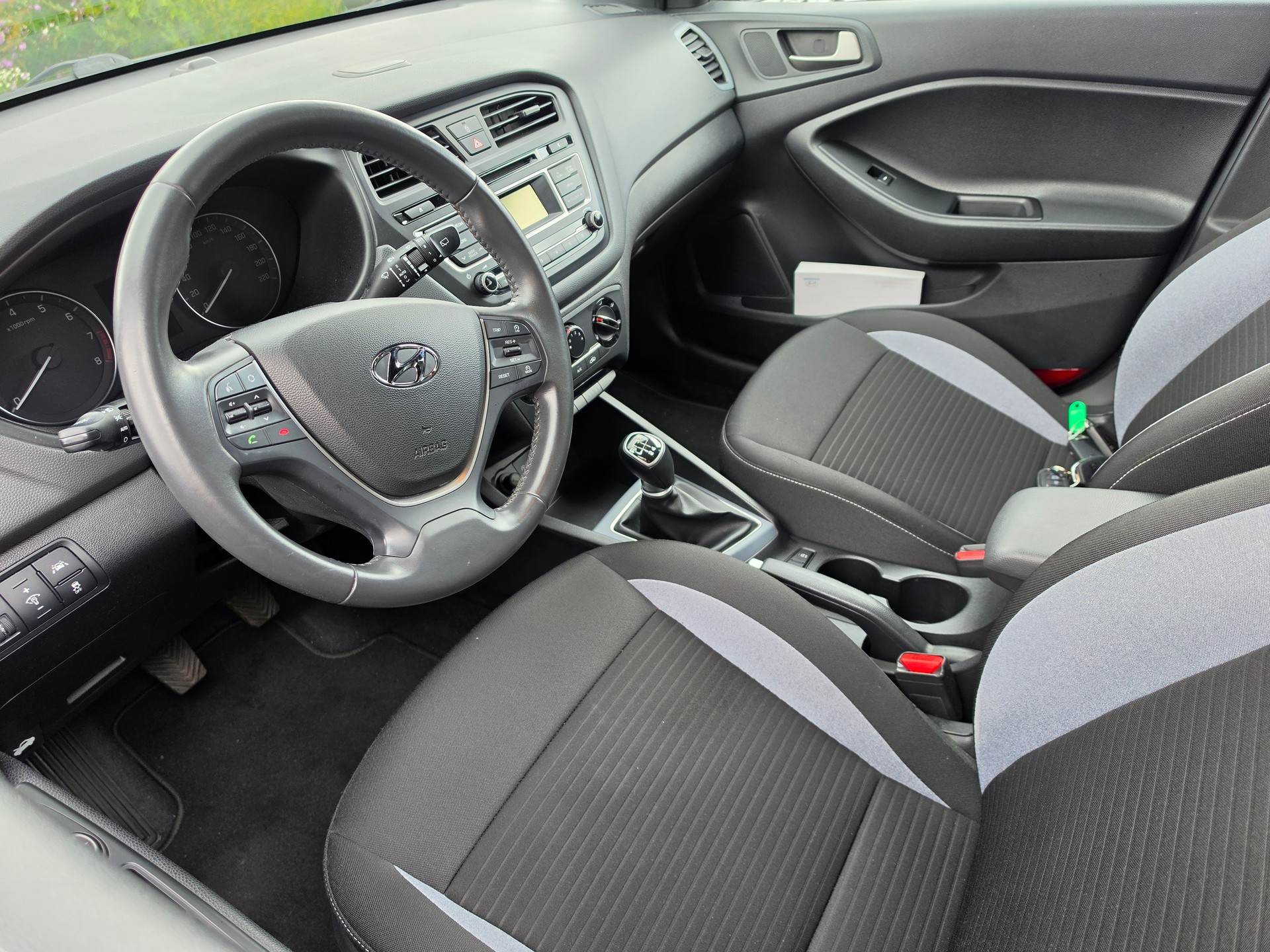 HYUNDAI i20 1.0 T-GDi Amplia-image-11