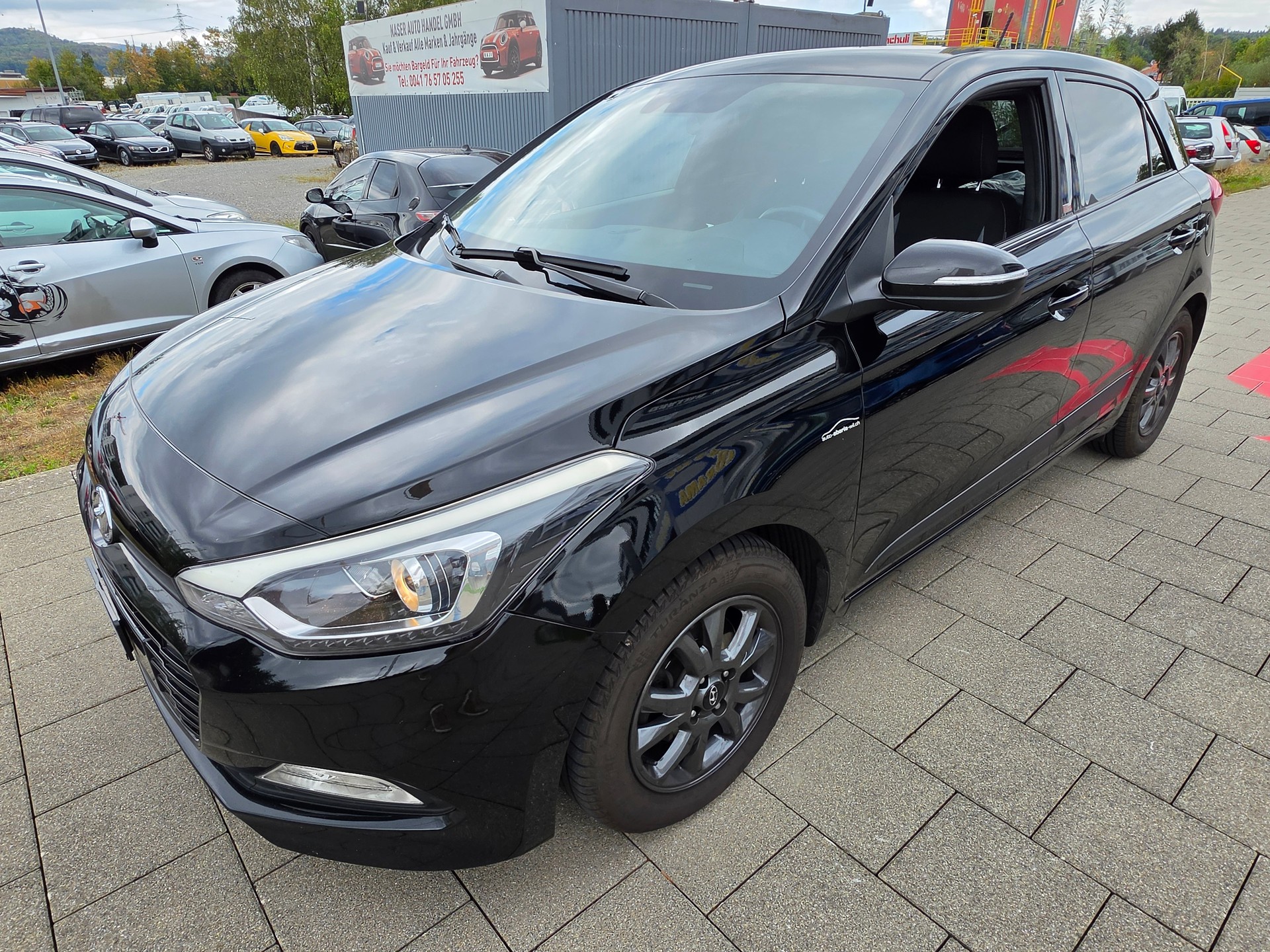 HYUNDAI i20 1.0 T-GDi Amplia-image-1