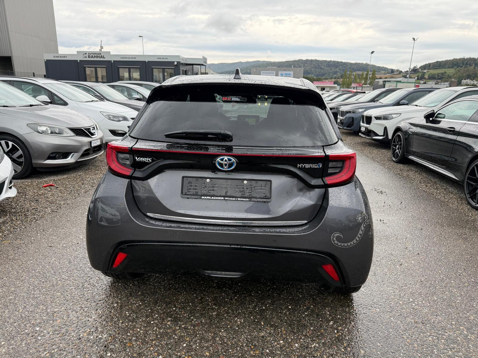 TOYOTA Yaris 1.5 VVT-i HSD Trend-image-4